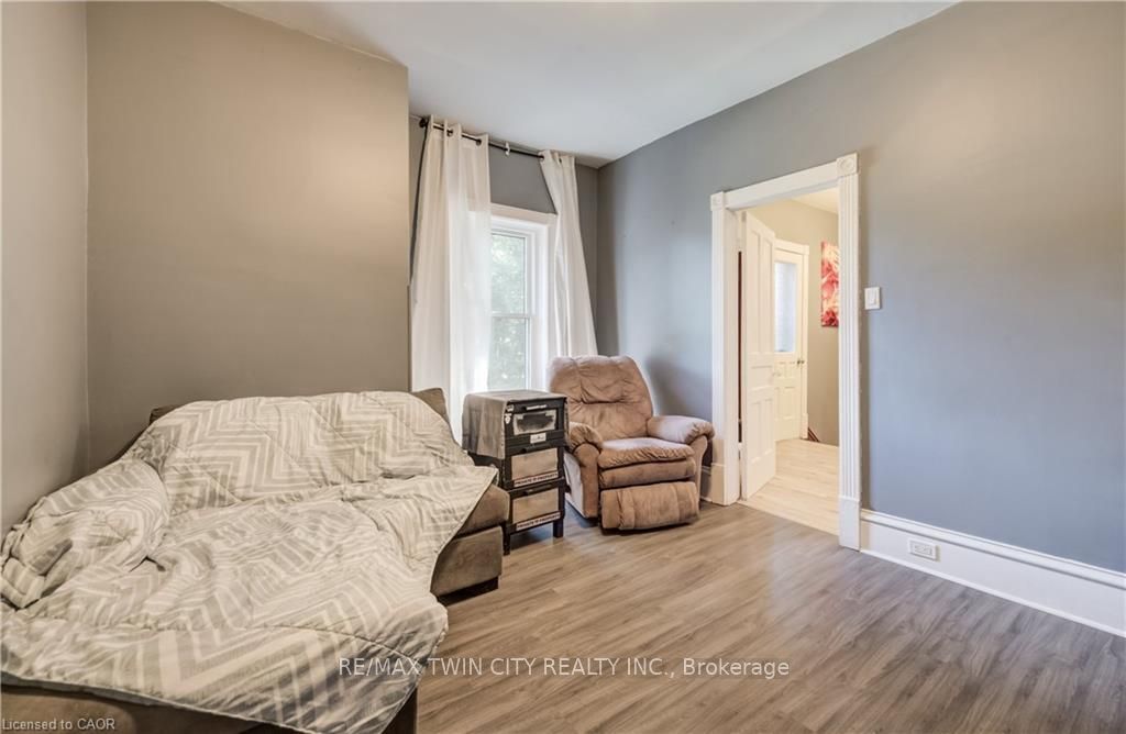 290 Turnberry Street Property Photo 25