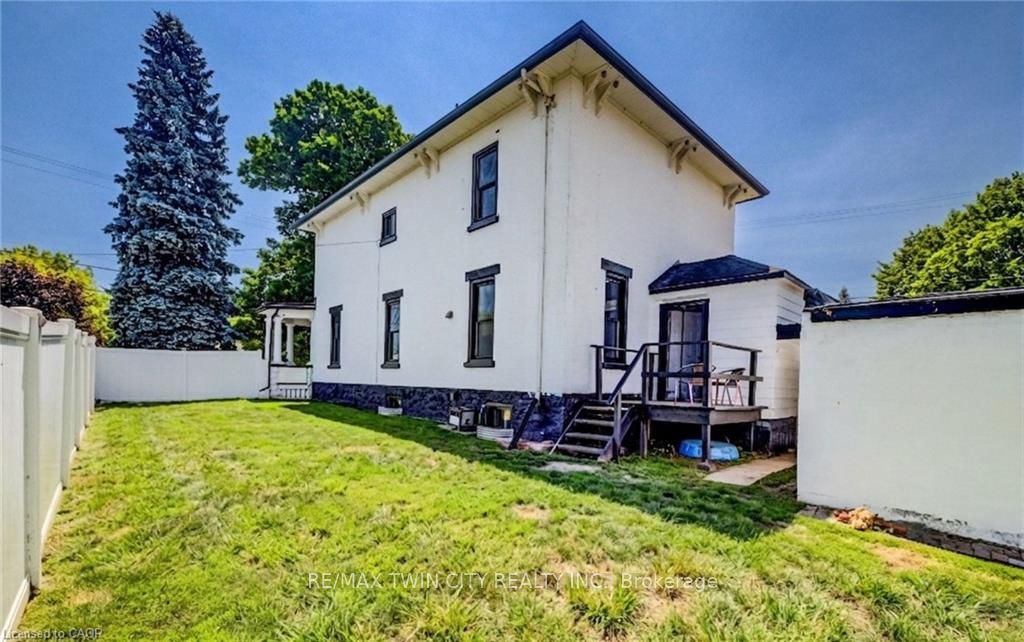 290 Turnberry Street Property Photo 37
