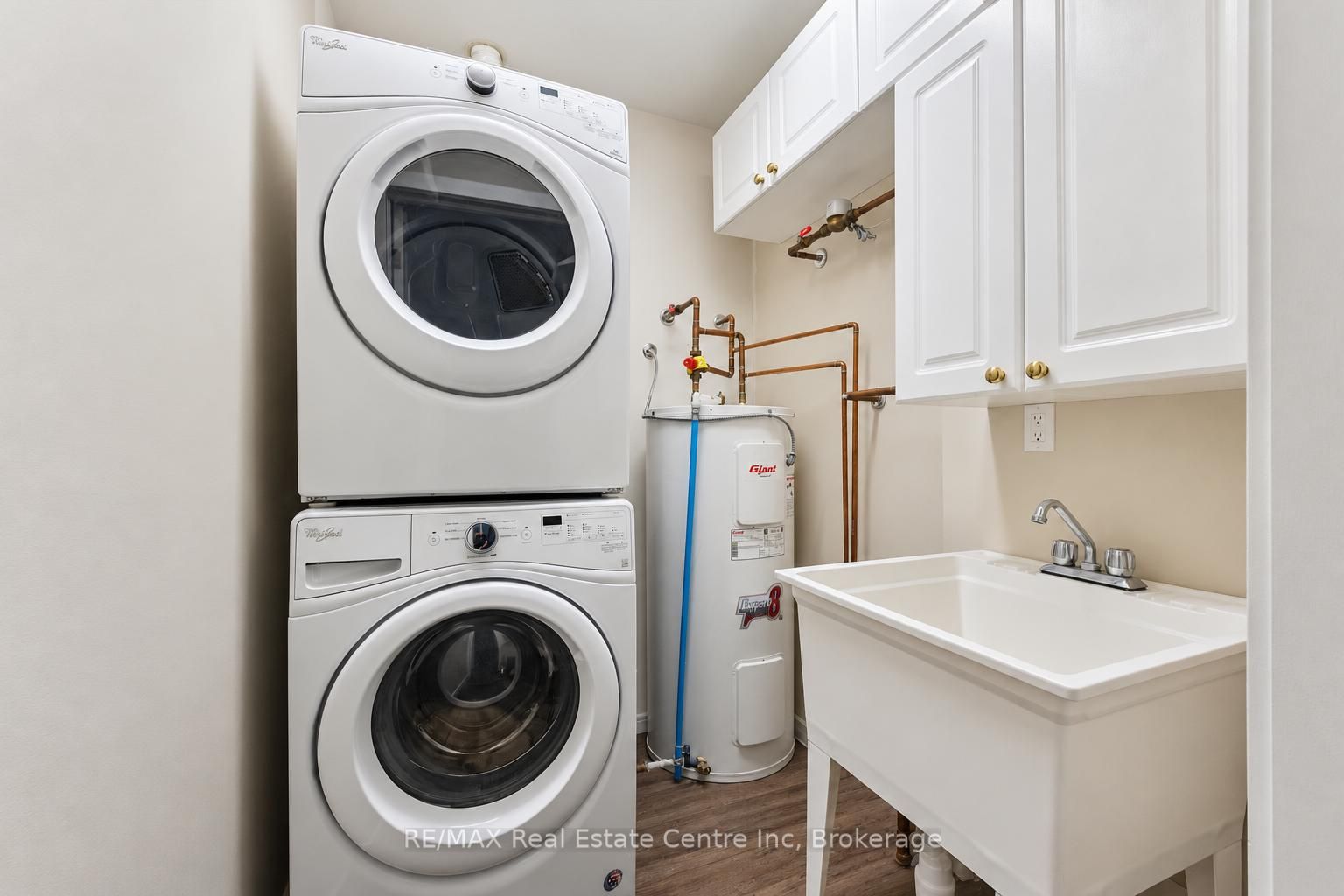 25 Kay Crescent 103 Property Photo 10