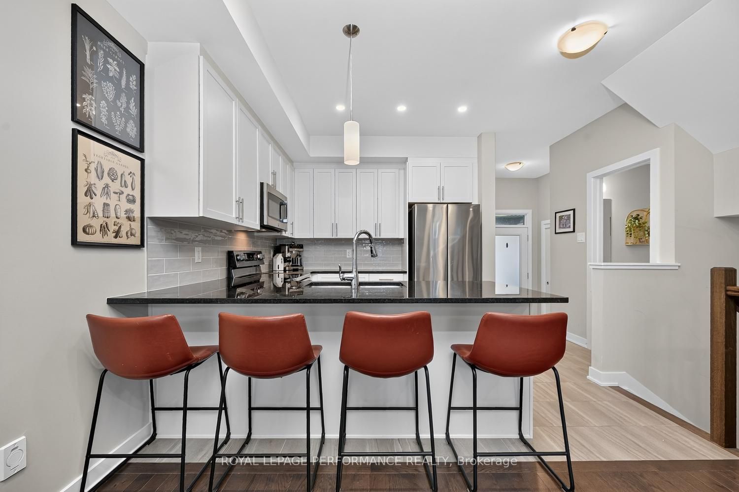 1016 Kijik Crescent Property Photo 15