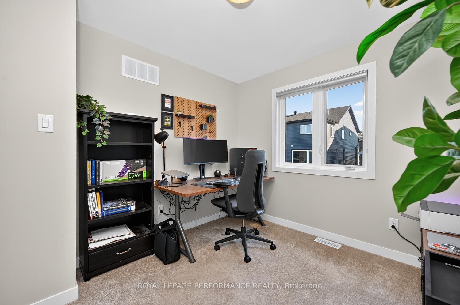 1016 Kijik Crescent Property Photo 29
