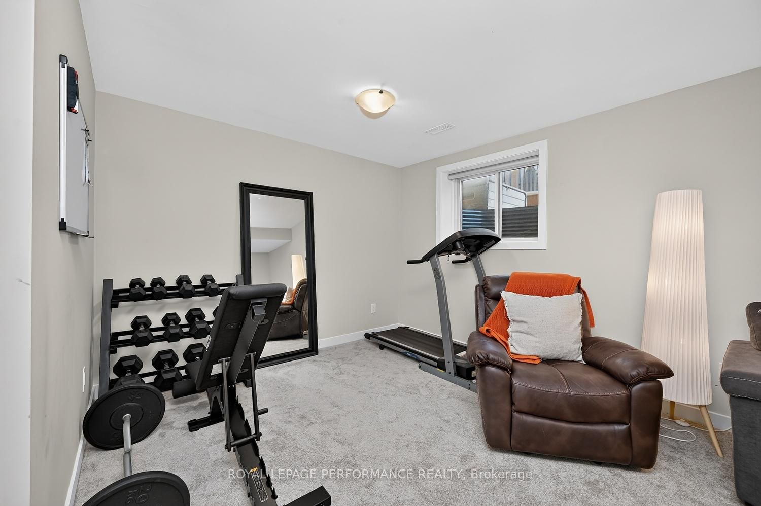 1016 Kijik Crescent Property Photo 33
