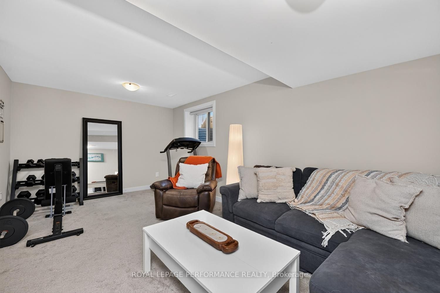 1016 Kijik Crescent Property Photo 34
