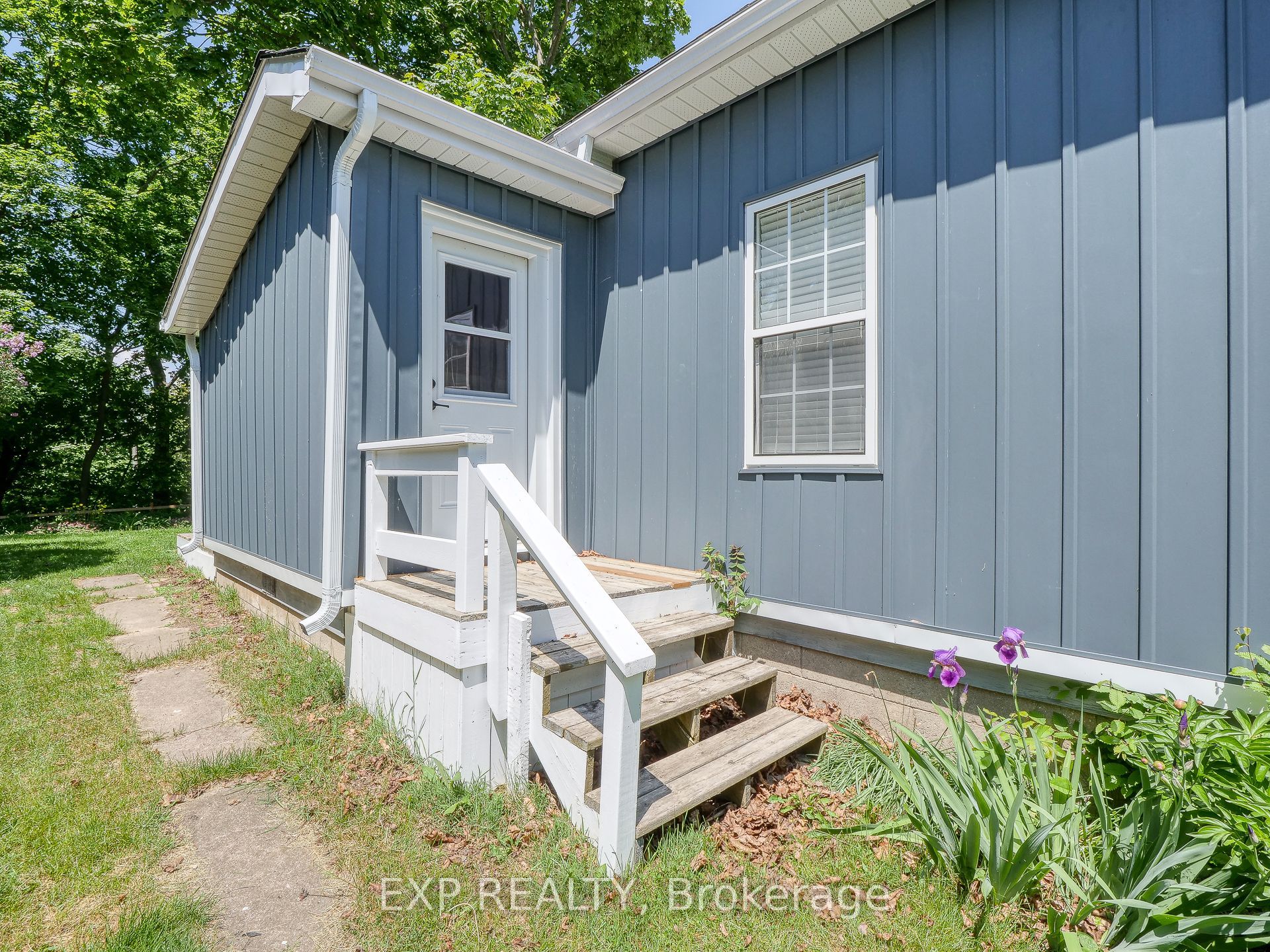 234 Cornell Drive Property Photo 2