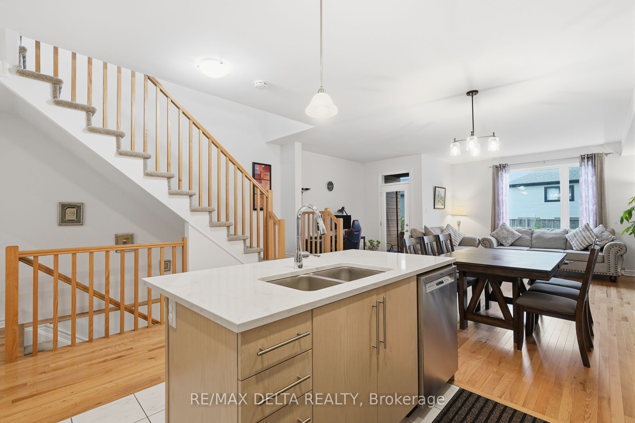 275 De L'etang Street Property Photo 7