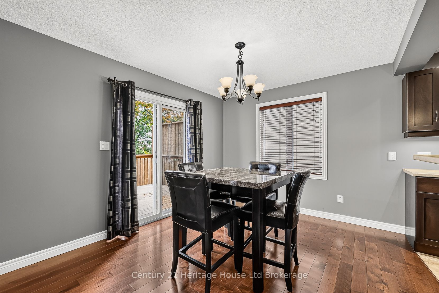1028 Alberni Road Property Photo 16