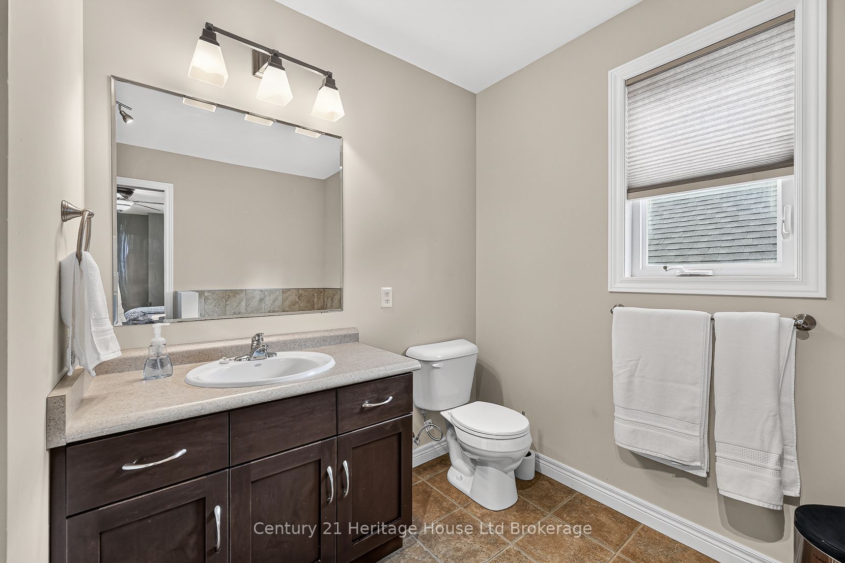 1028 Alberni Road Property Photo 24
