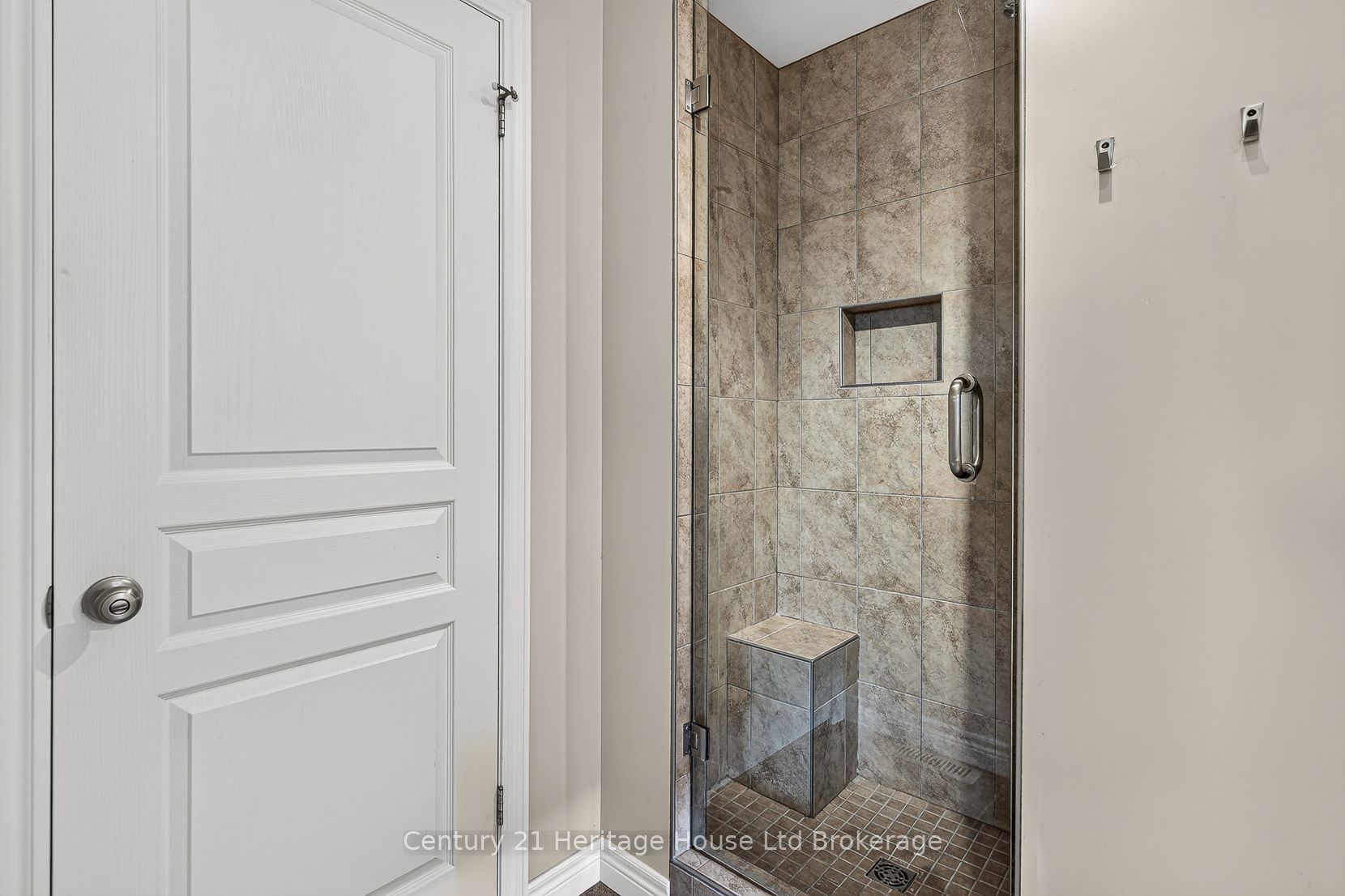 1028 Alberni Road Property Photo 25