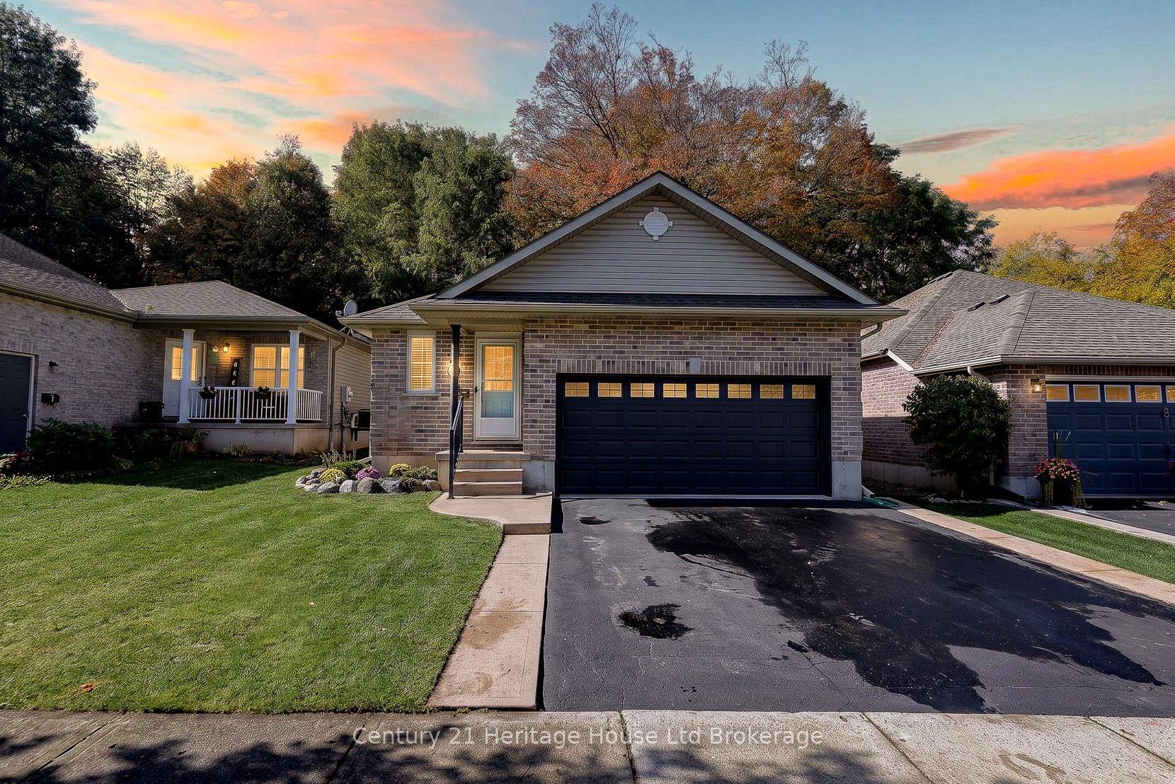 10 Potters Way Property Photo 1