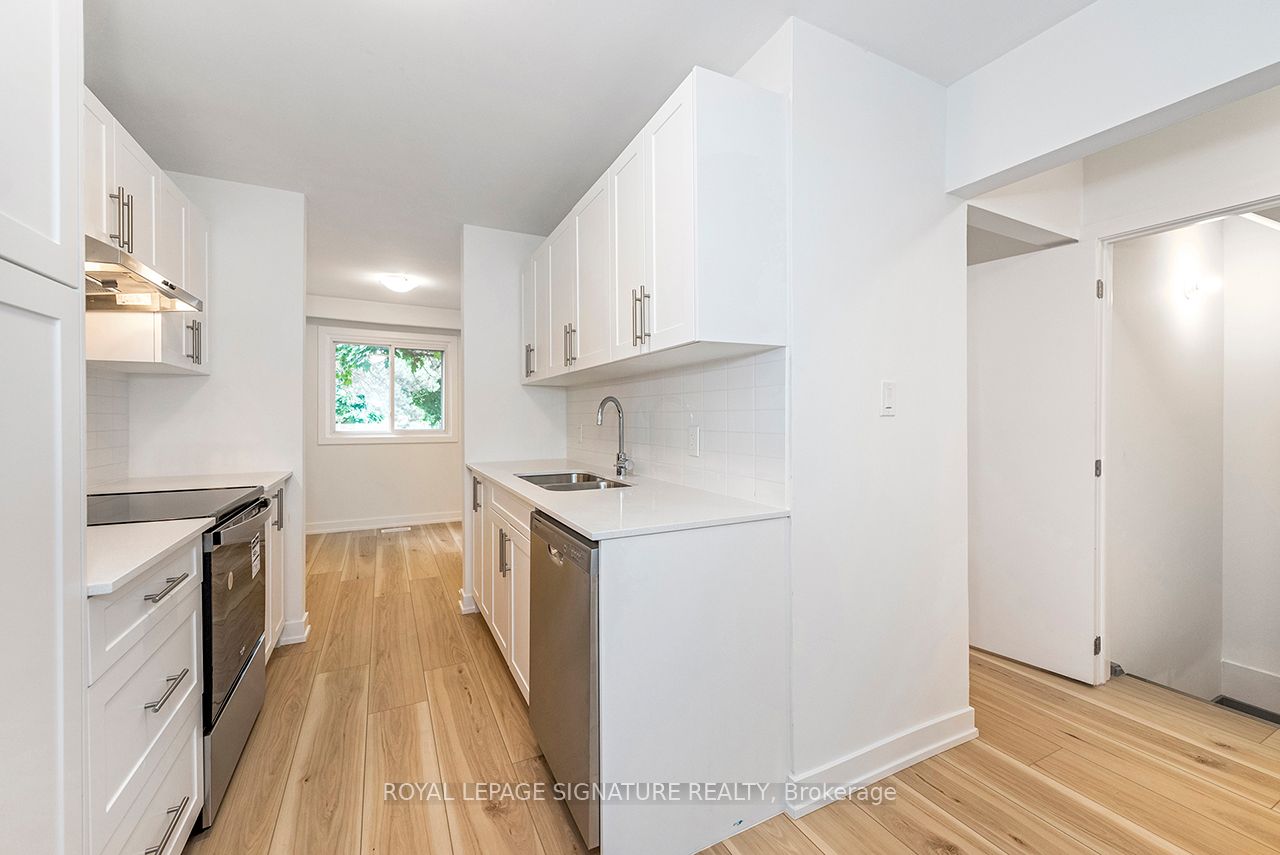 88 Tunbridge Crescent 49 Property Photo 12