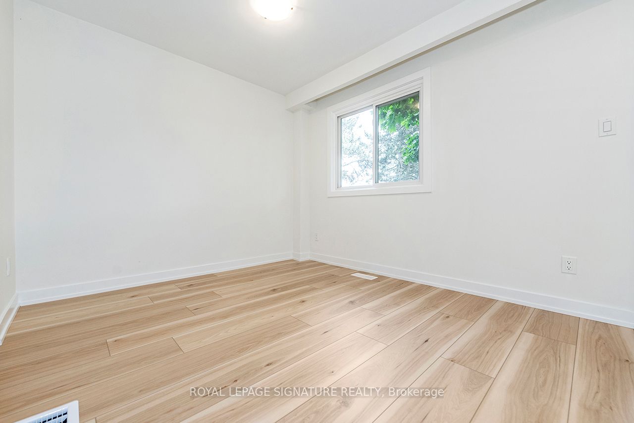 88 Tunbridge Crescent 49 Property Photo 14