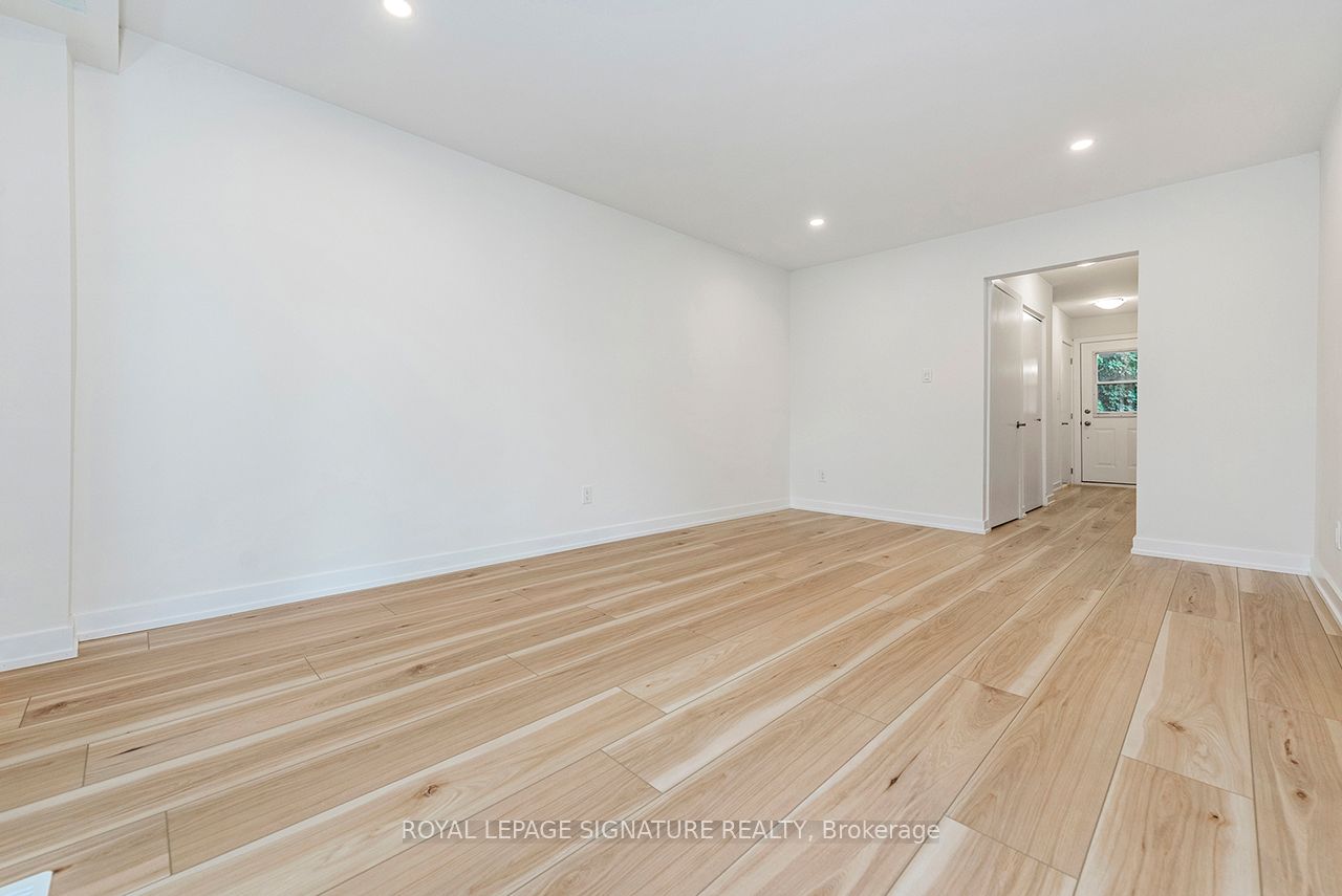 88 Tunbridge Crescent 49 Property Photo 15