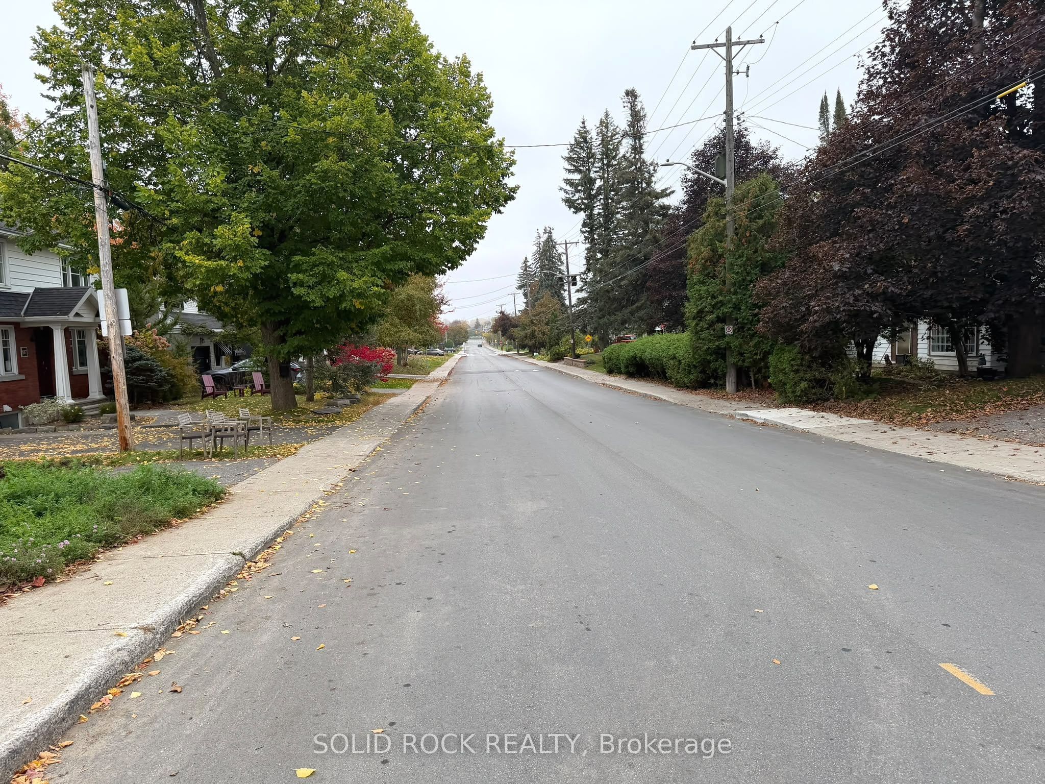 665 Broadview Avenue Property Photo 9
