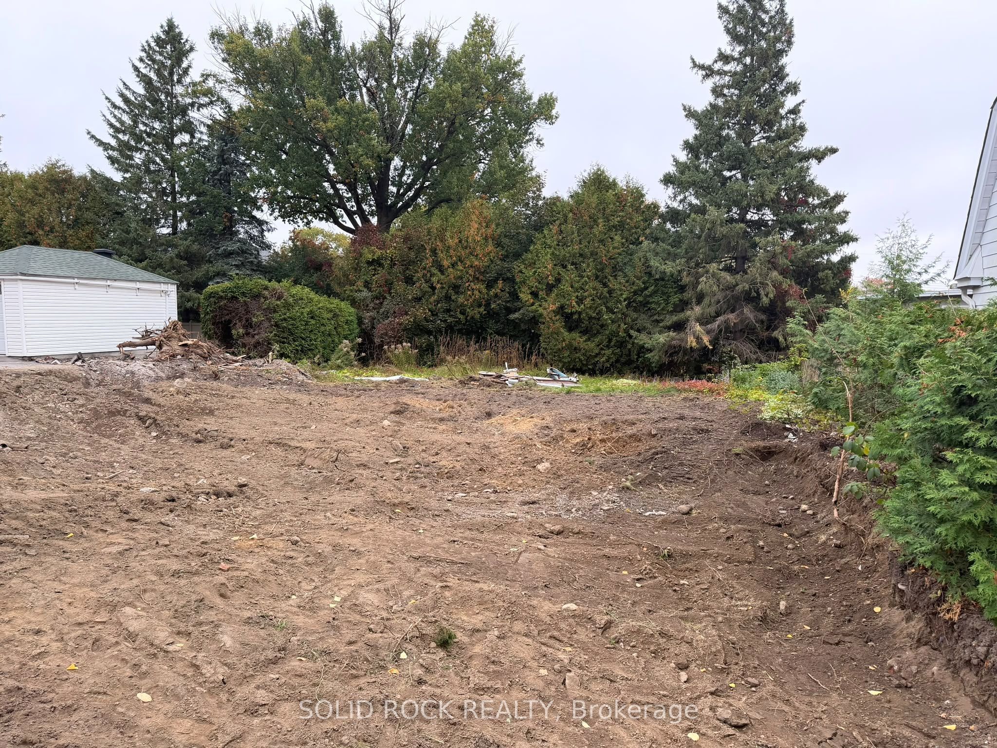 665 Broadview Avenue Property Photo 10