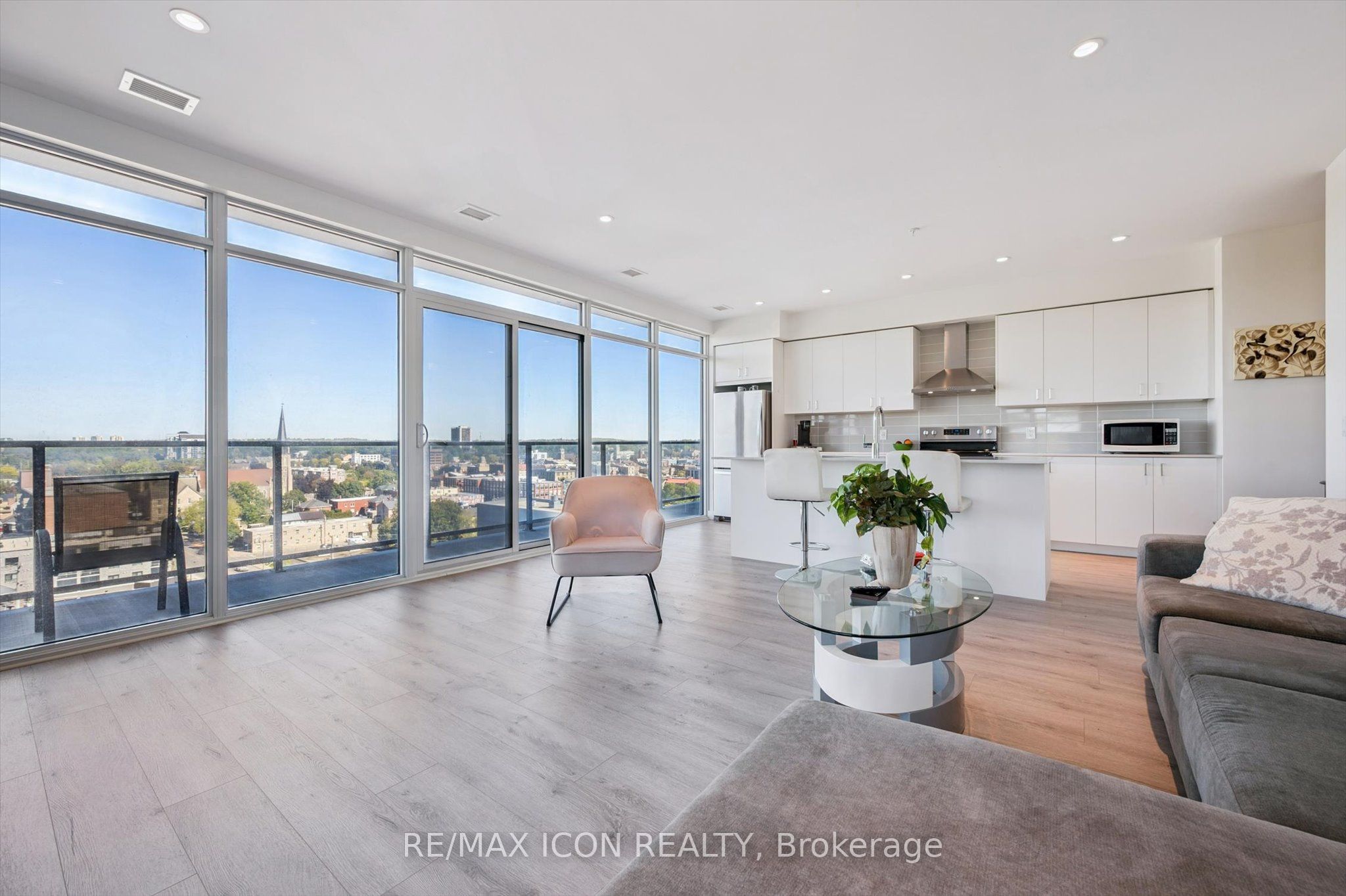 15 Glebe Street 902 Property Photo 4