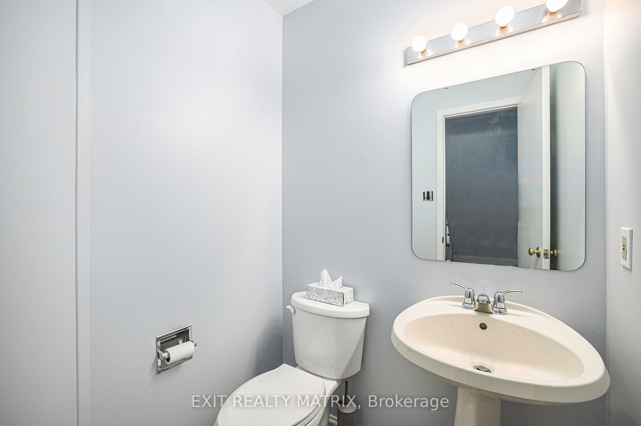 24 Oakhaven Private Property Photo 8