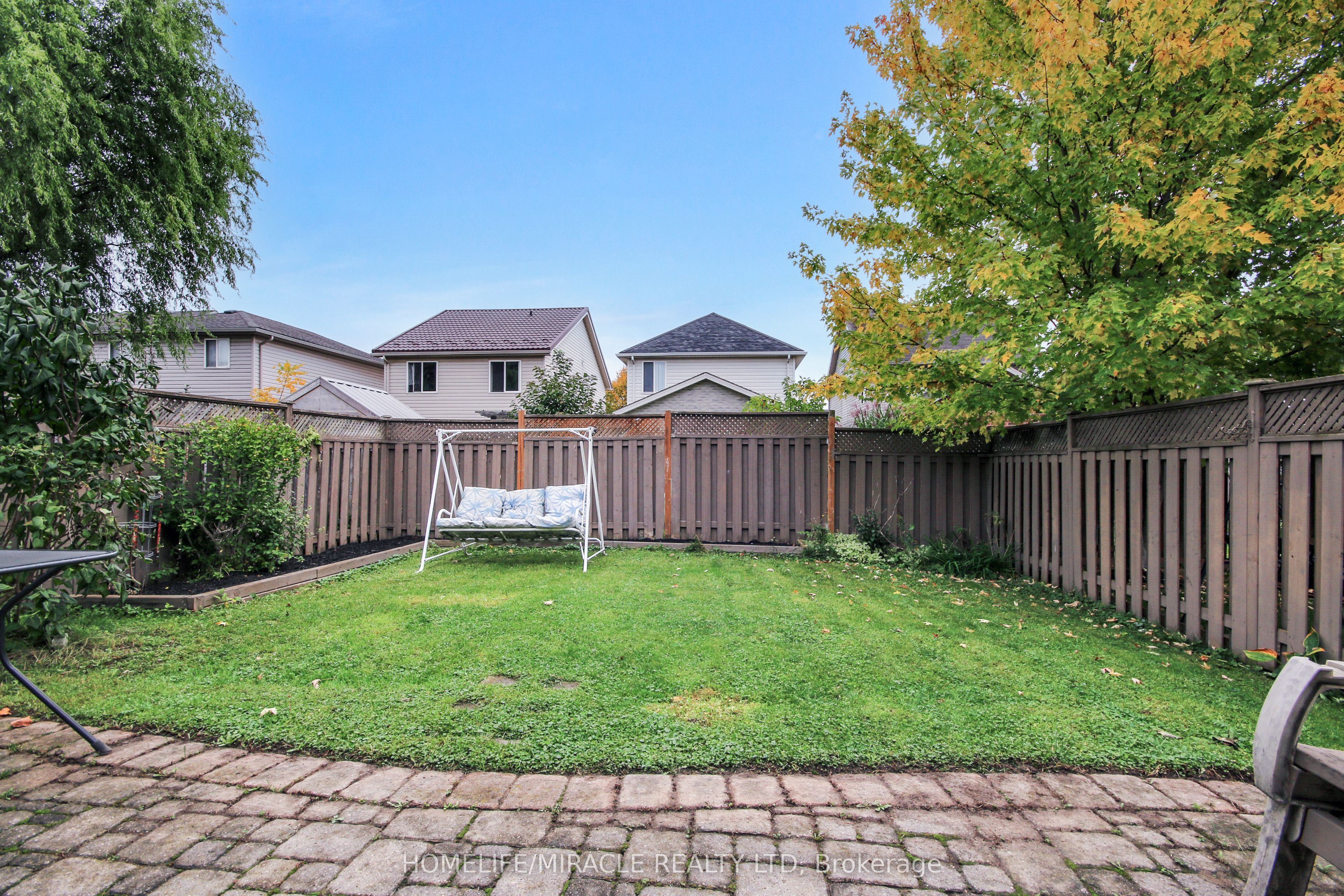 1827 Bloom Crescent Property Photo 24