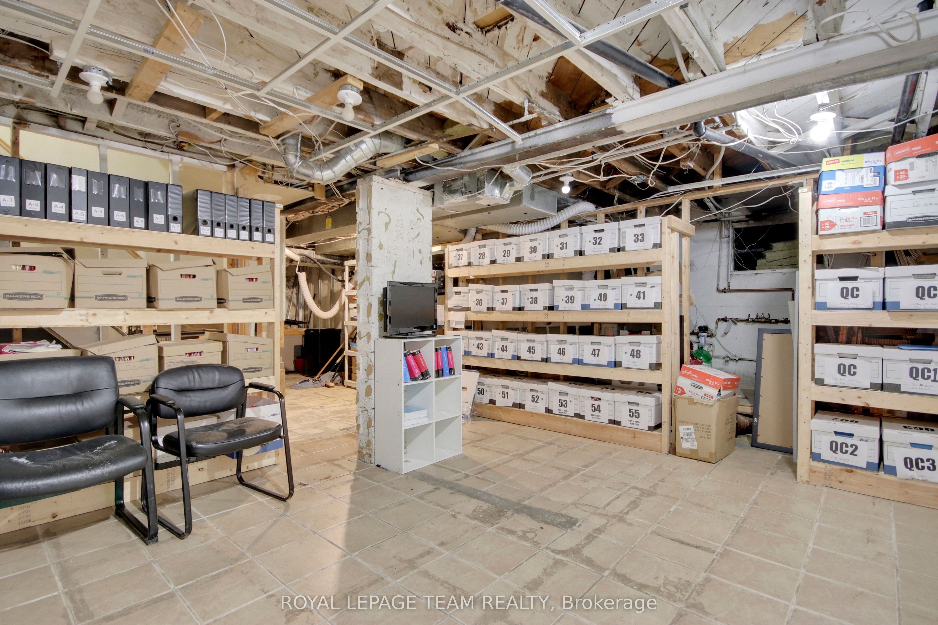 1901 Bank Street Property Photo 16
