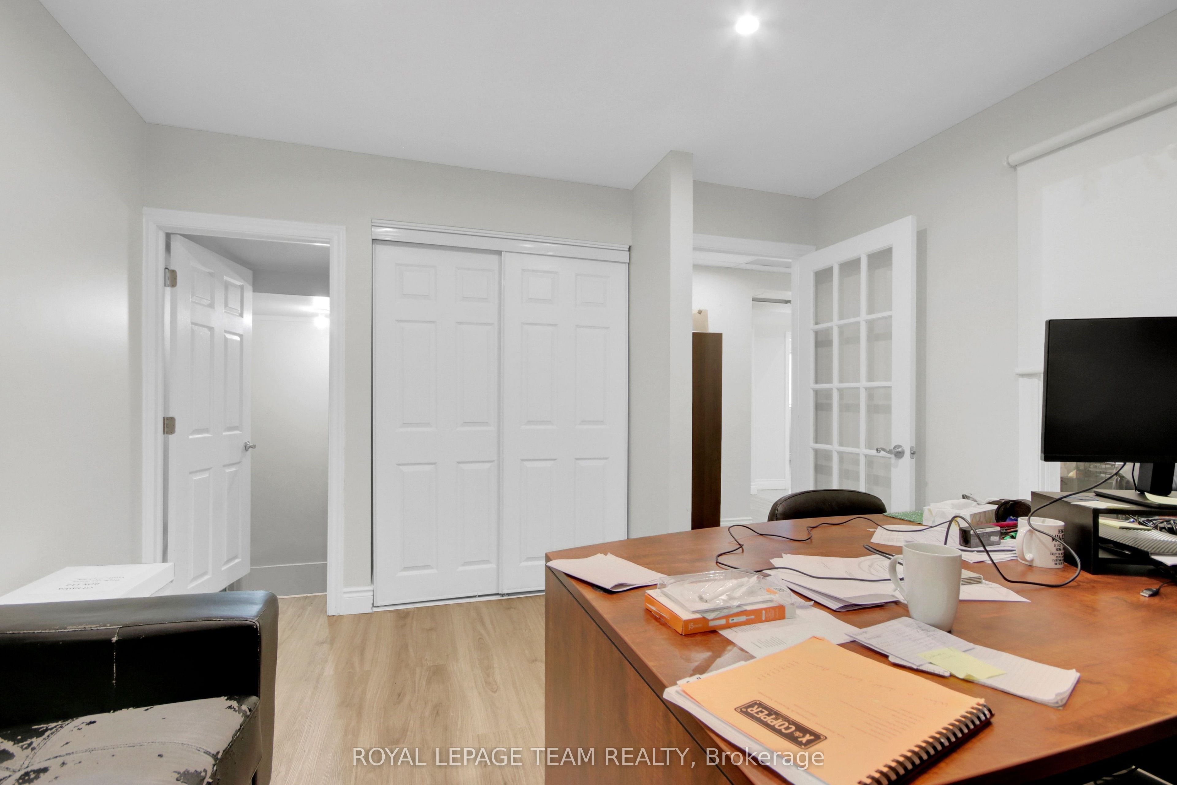 1901 Bank Street Property Photo 18