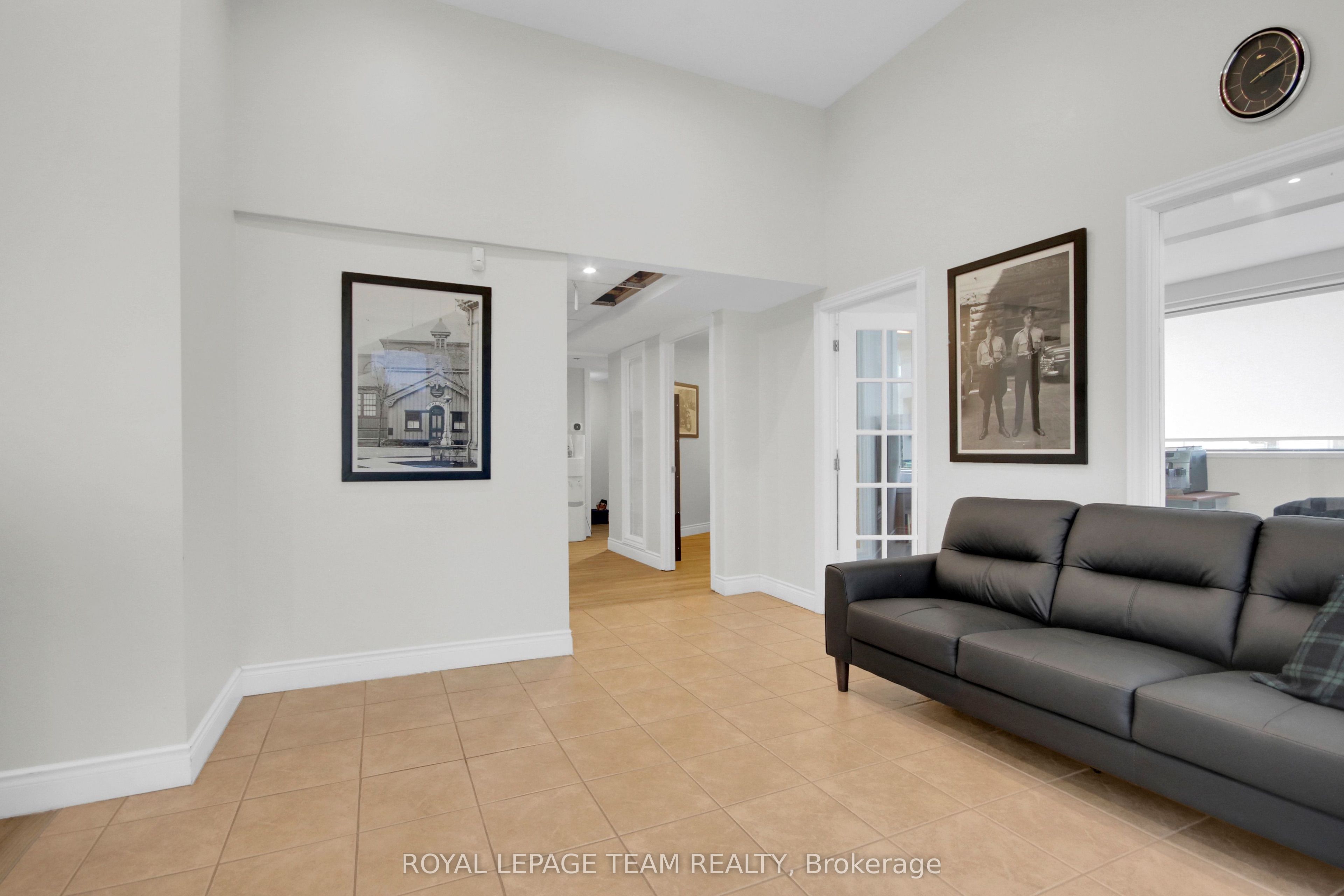 1901 Bank Street Property Photo 21