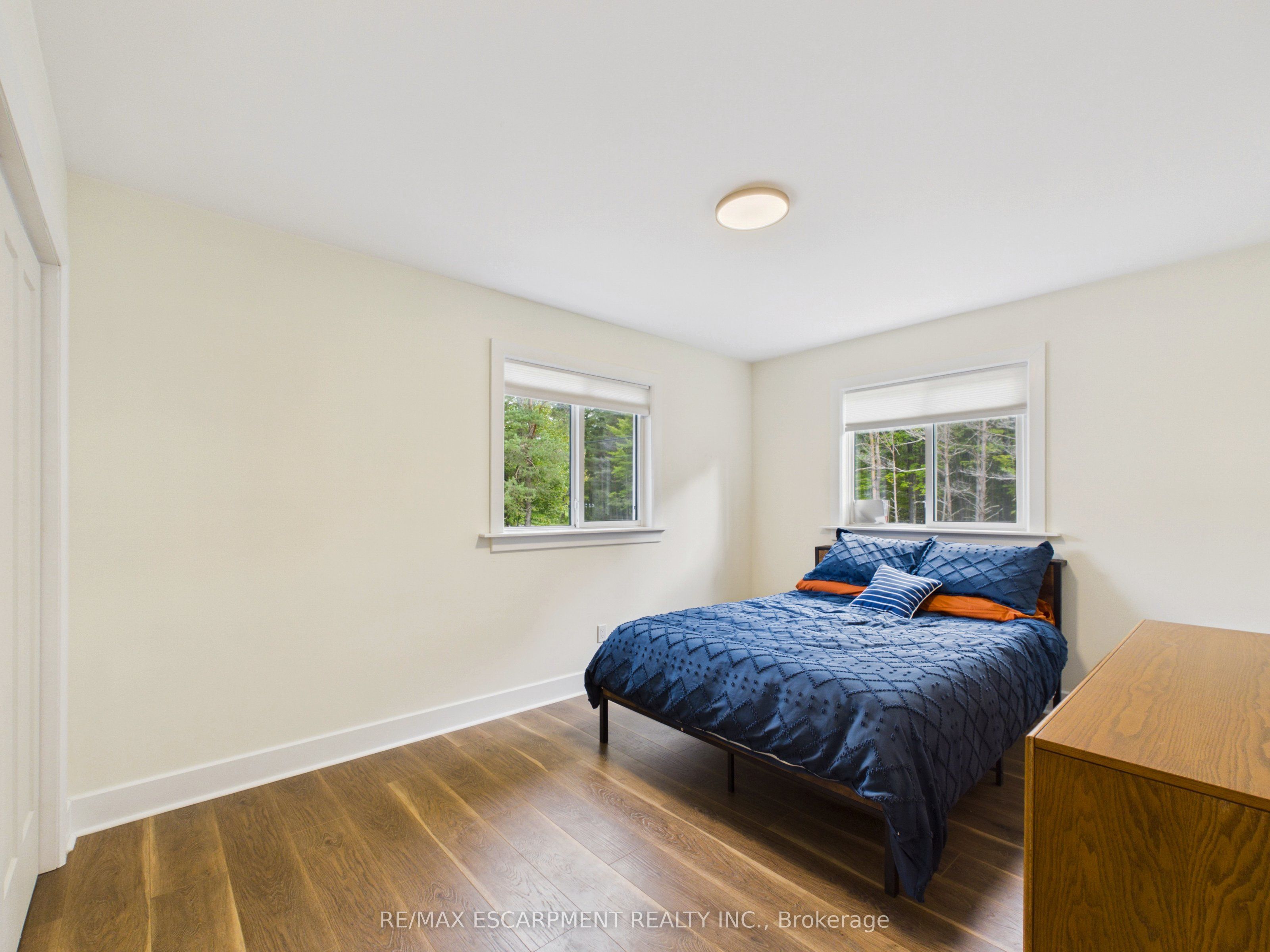 400 Raymond Road Property Photo 18