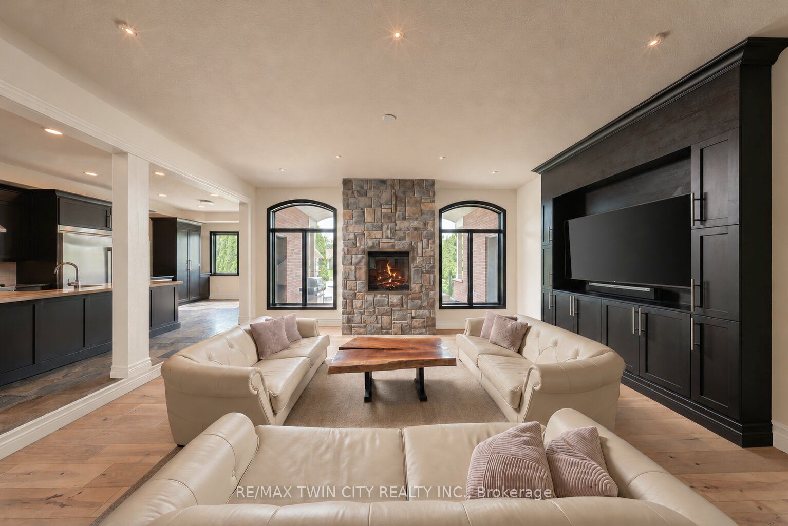 5 Tysons Way Property Photo 5