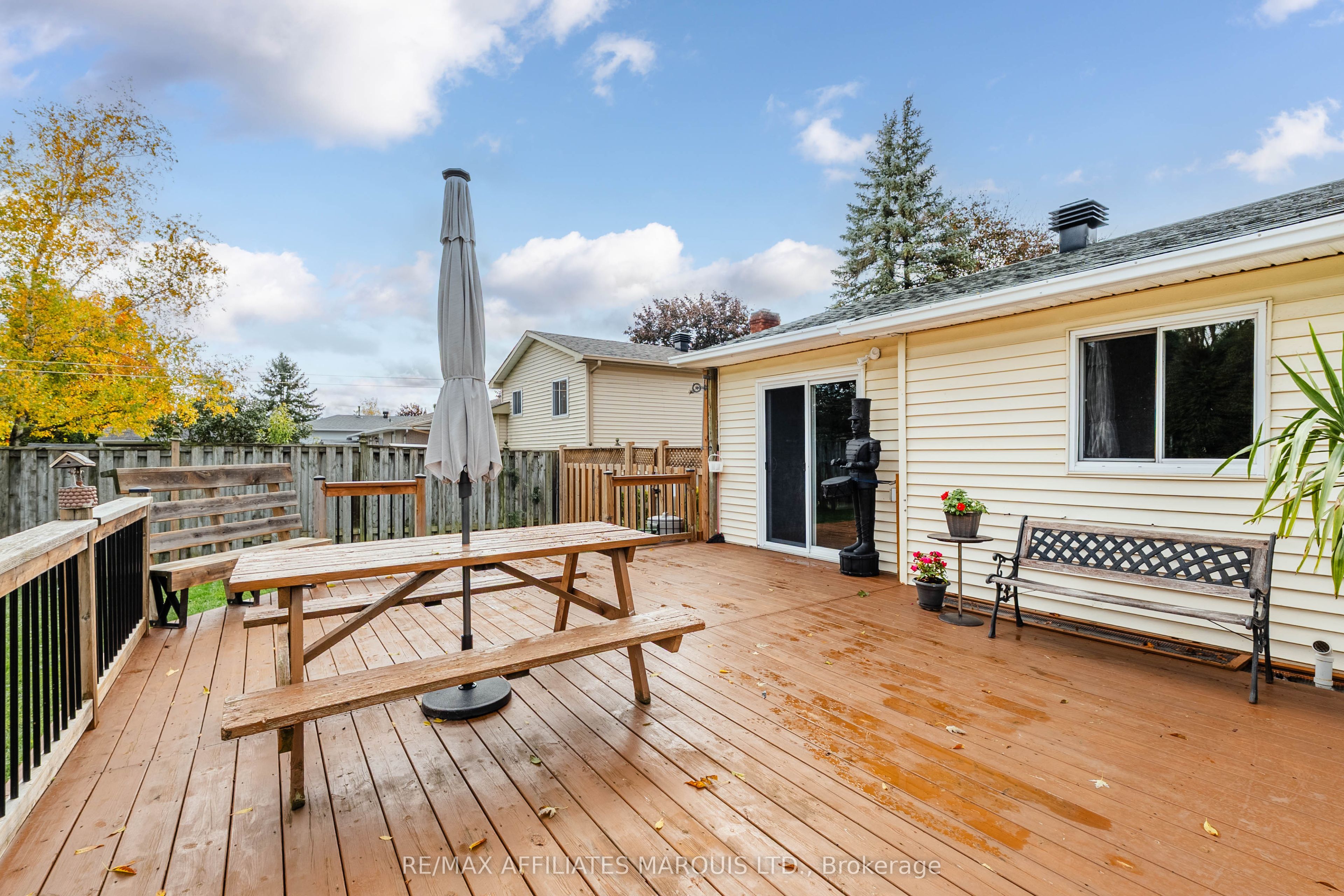 361 Angela Crescent Property Photo 42