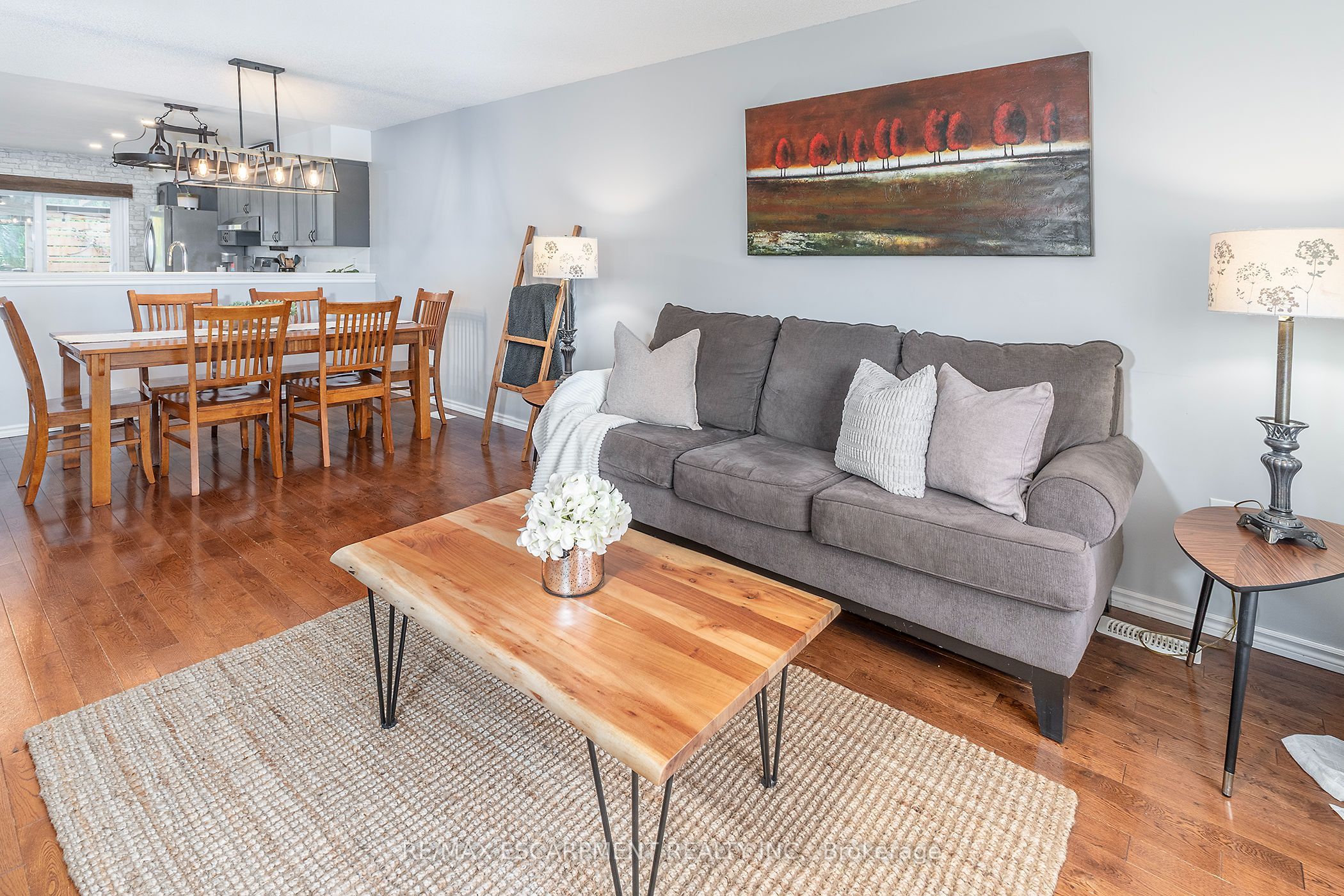 6 Stuart Street Property Photo 9