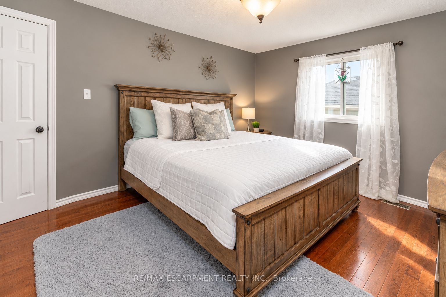 6 Stuart Street Property Photo 17