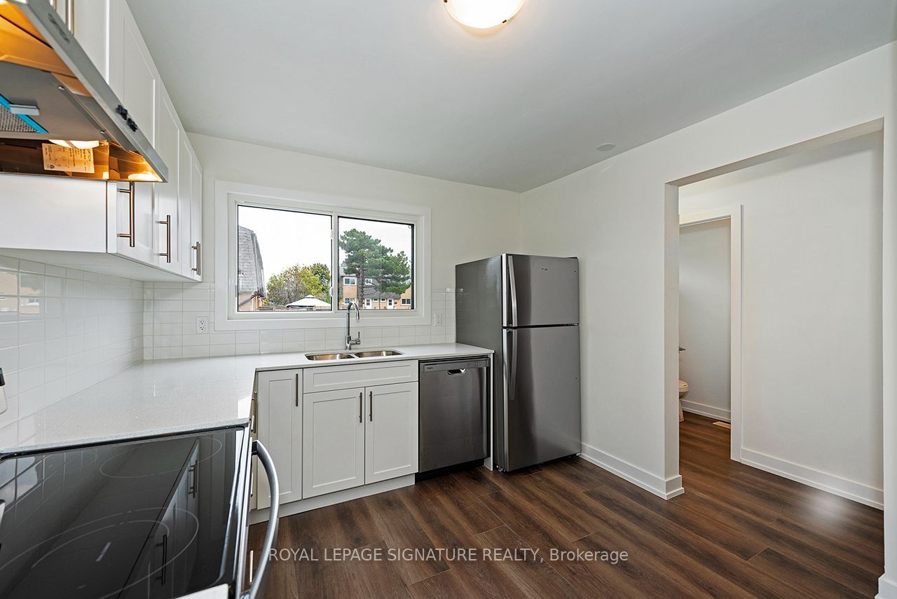 20 Anna Capri Drive 3 Property Photo 12