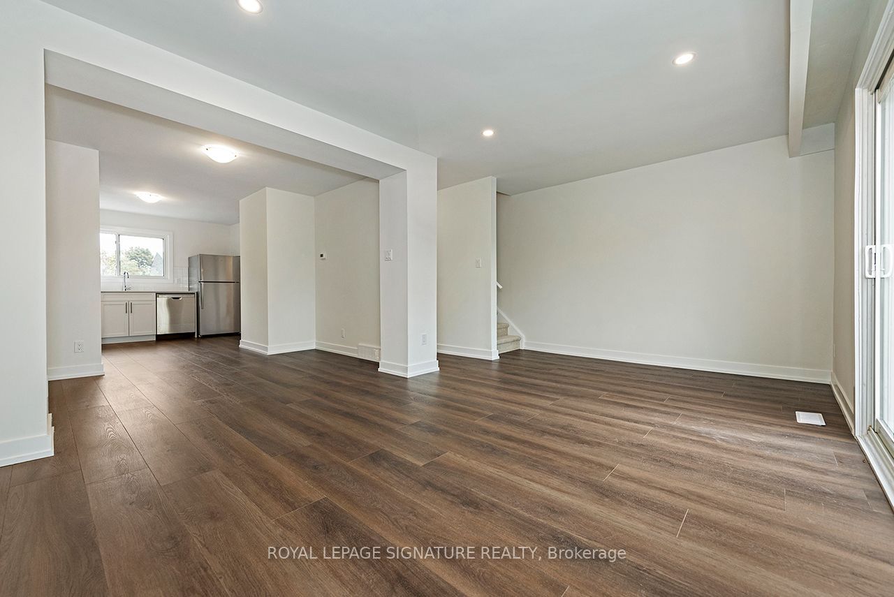 20 Anna Capri Drive 3 Property Photo 19