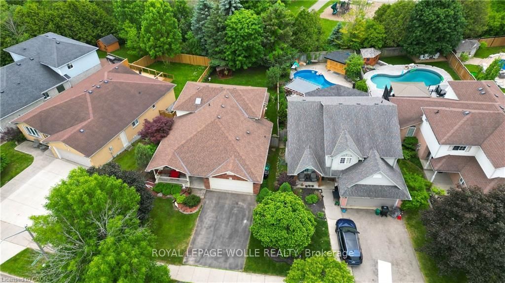 599 Coldstream Drive Property Photo 4