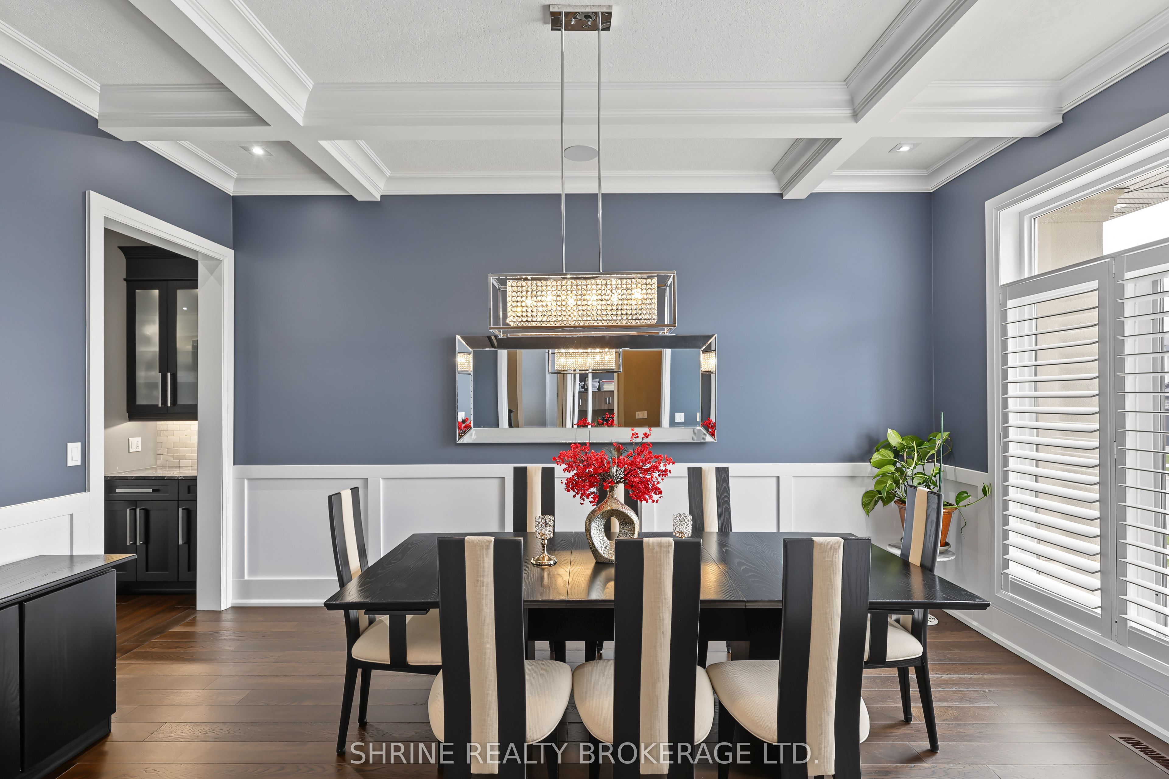 977 Longworth Road Property Photo 4
