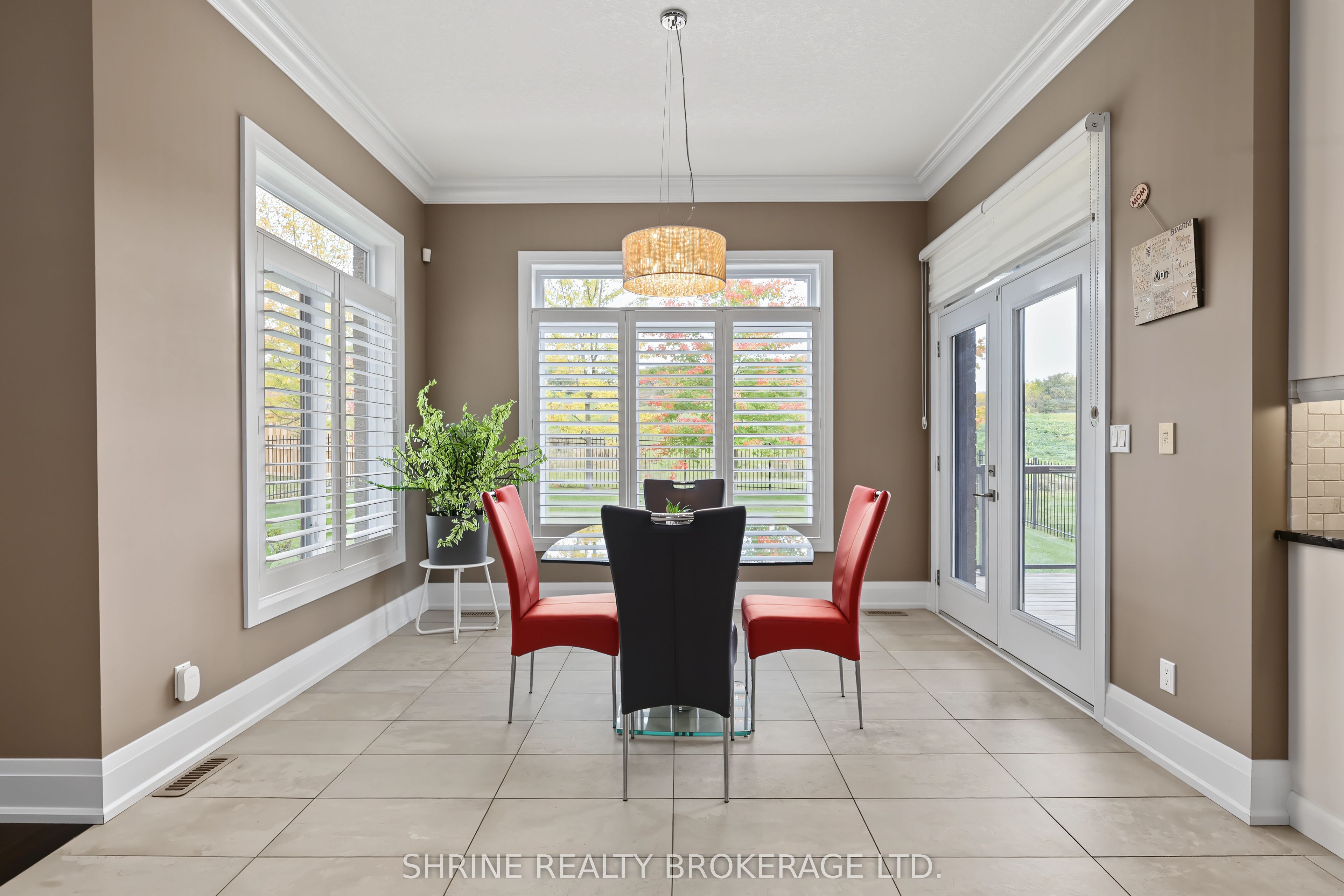 977 Longworth Road Property Photo 11