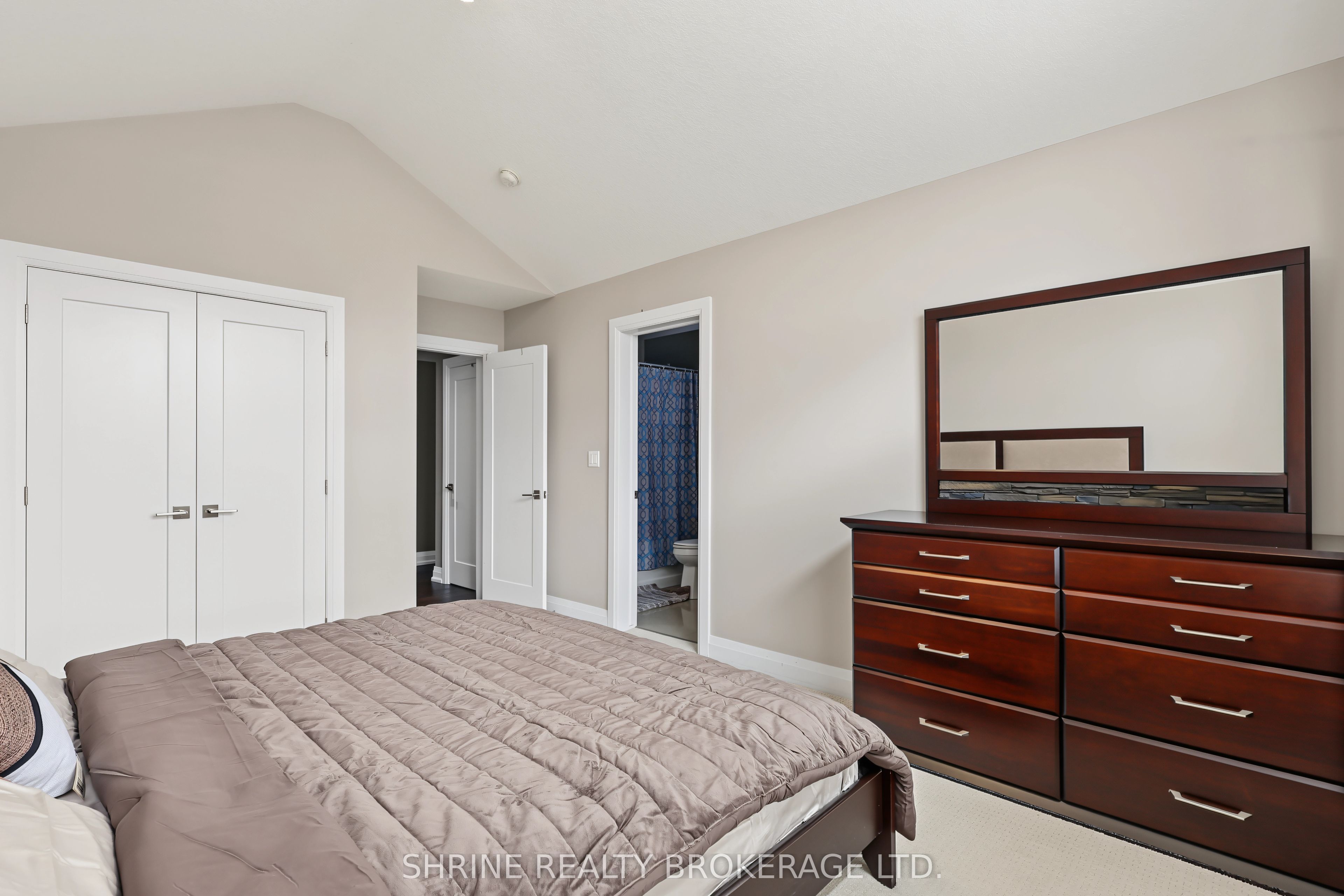 977 Longworth Road Property Photo 17
