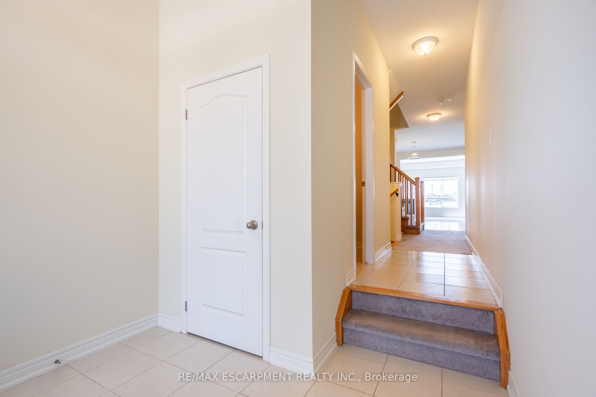 175 Lormont Boulevard Property Photo 8