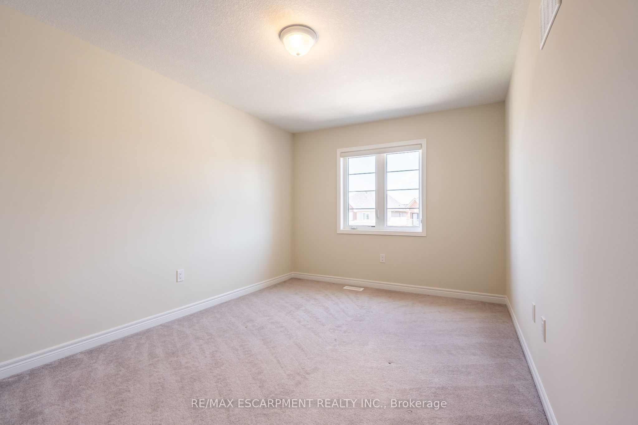 175 Lormont Boulevard Property Photo 29