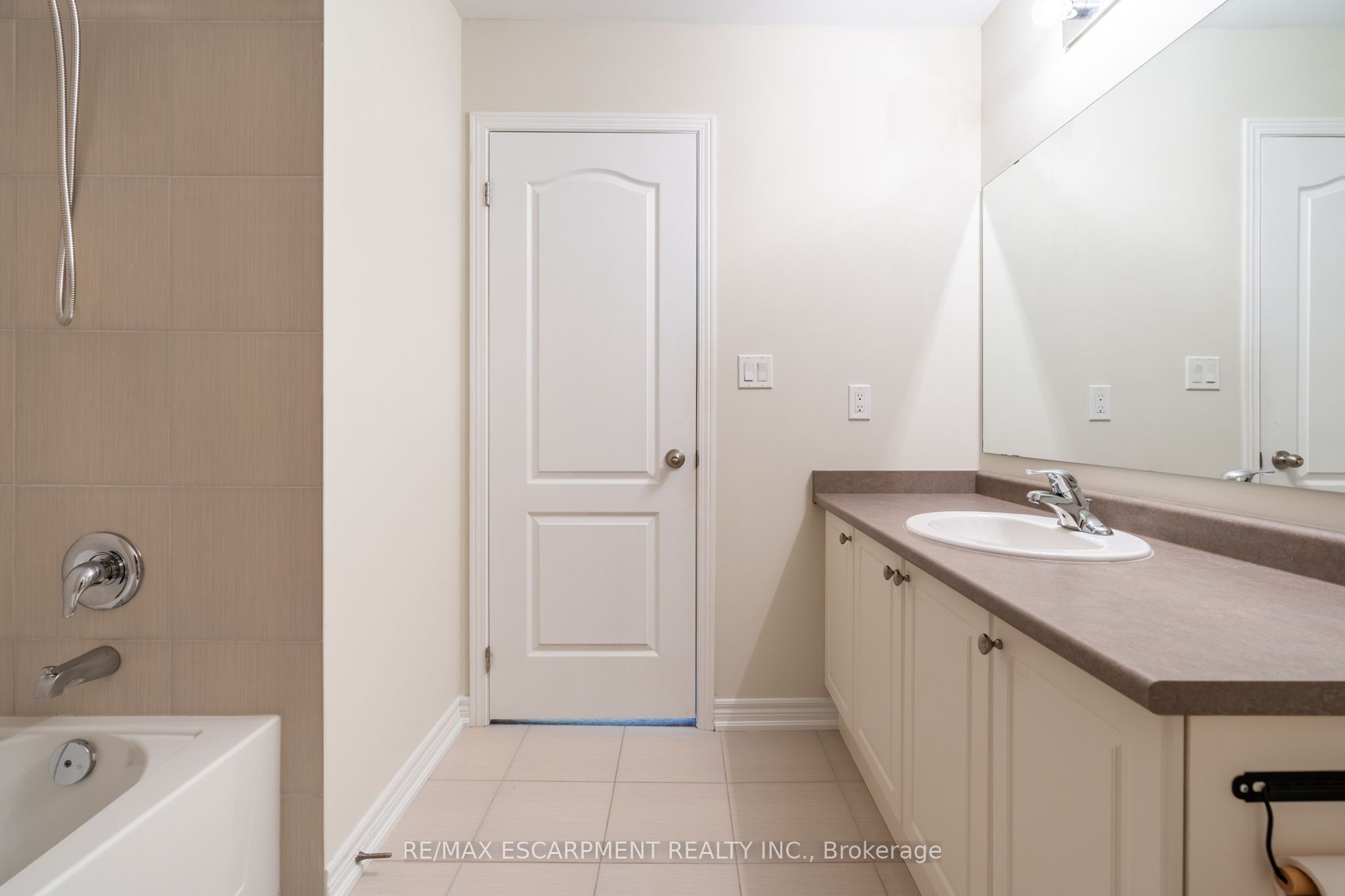 175 Lormont Boulevard Property Photo 33