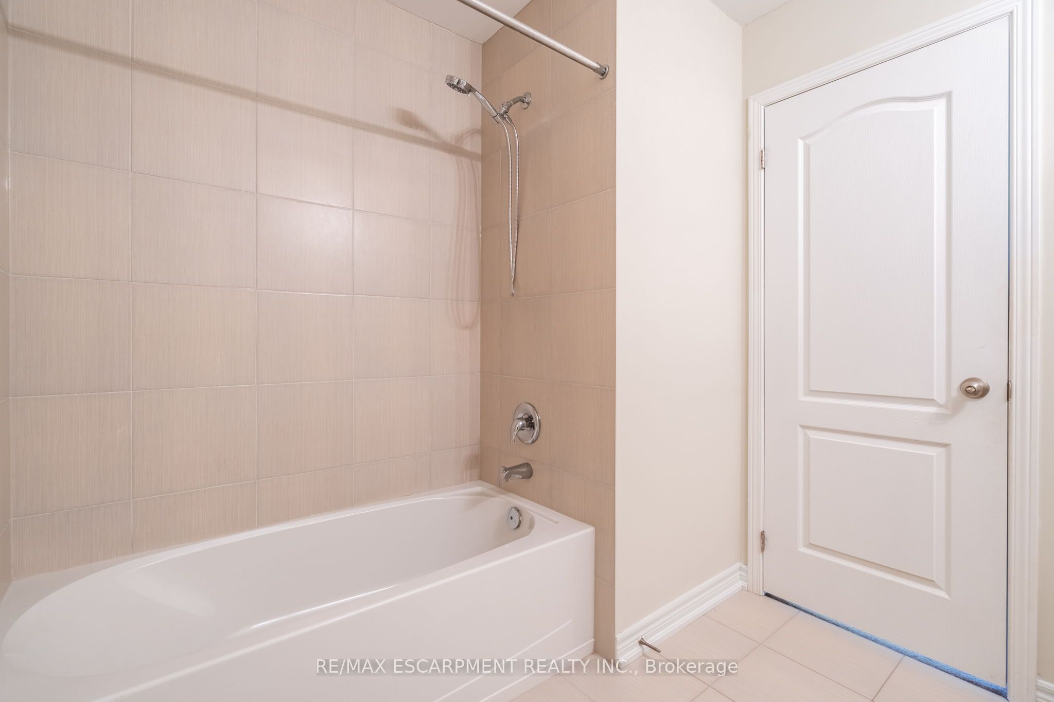 175 Lormont Boulevard Property Photo 34