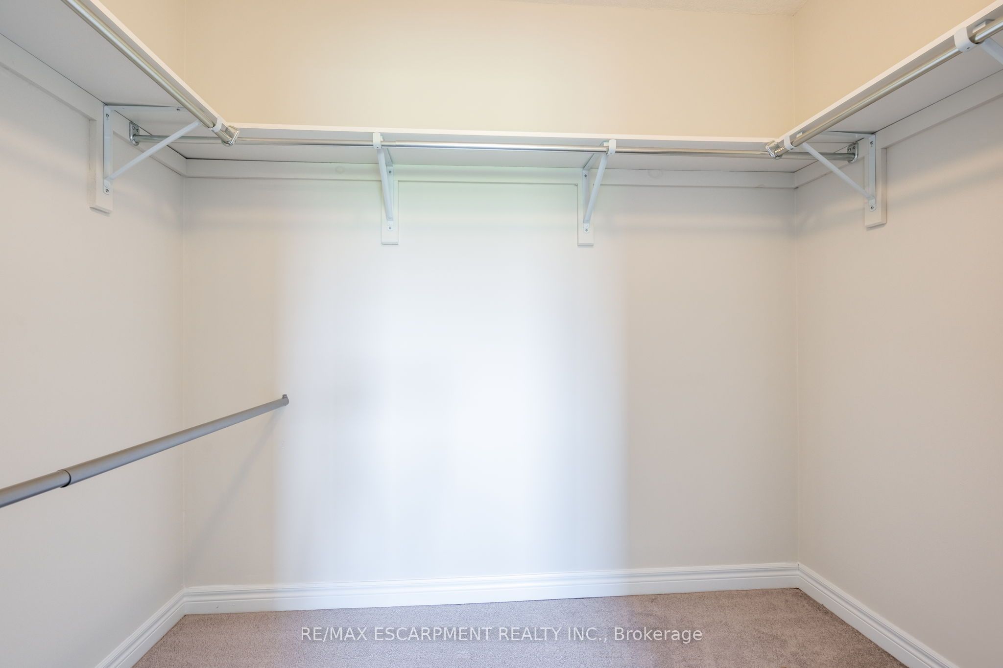 175 Lormont Boulevard Property Photo 39