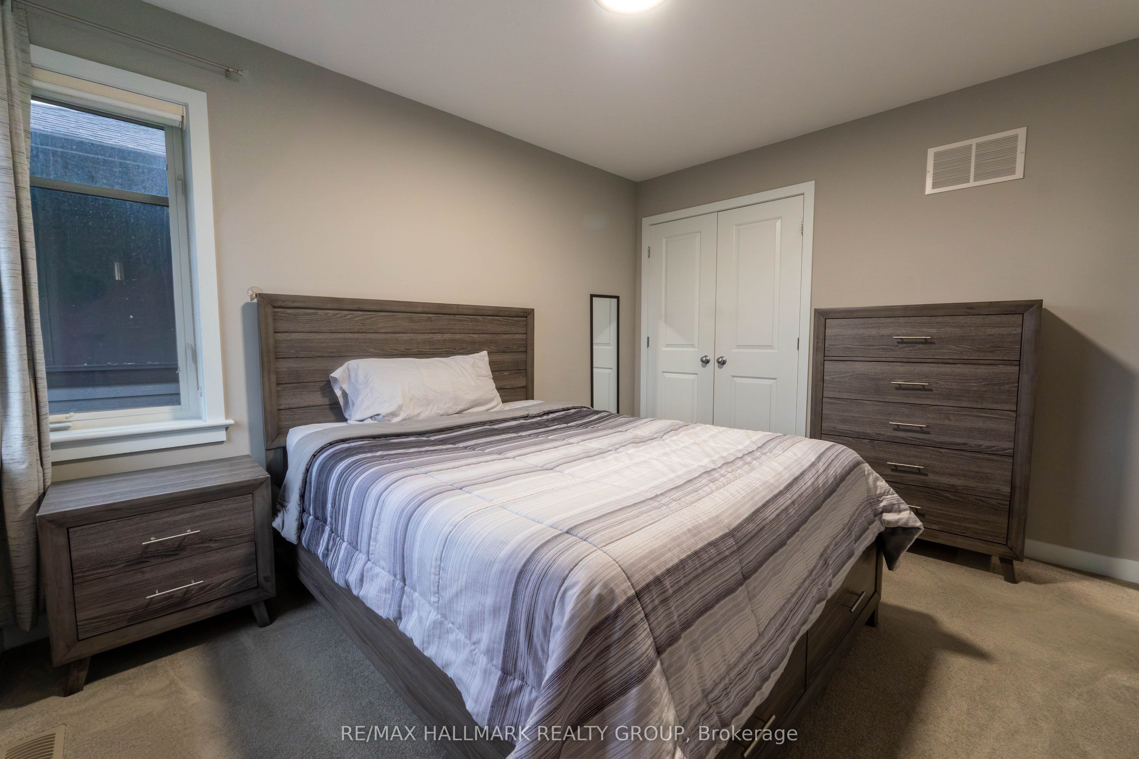 305 Oxer Place S Property Photo 22