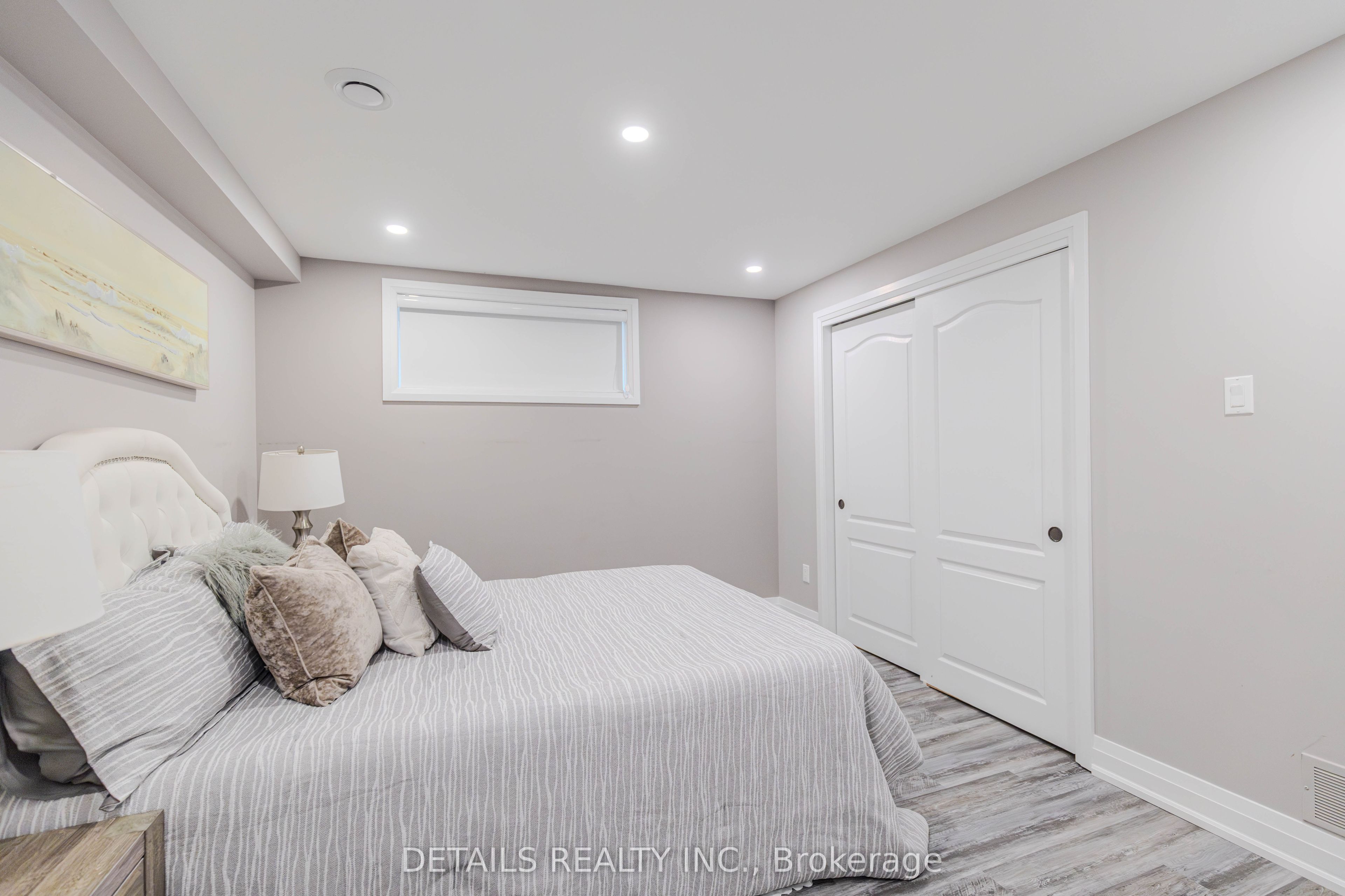 703 Kilmar Crescent Property Photo 40