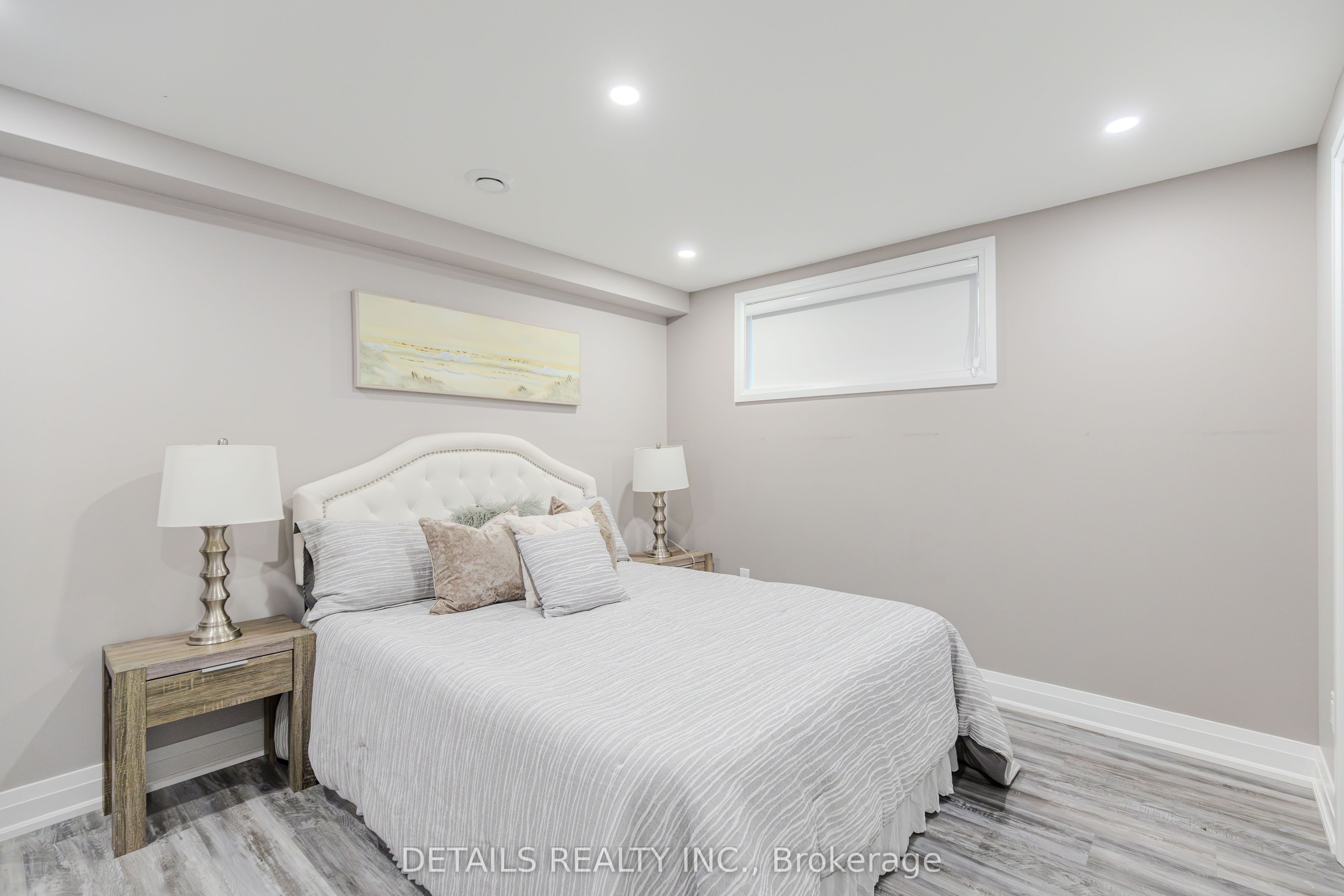 703 Kilmar Crescent Property Photo 41
