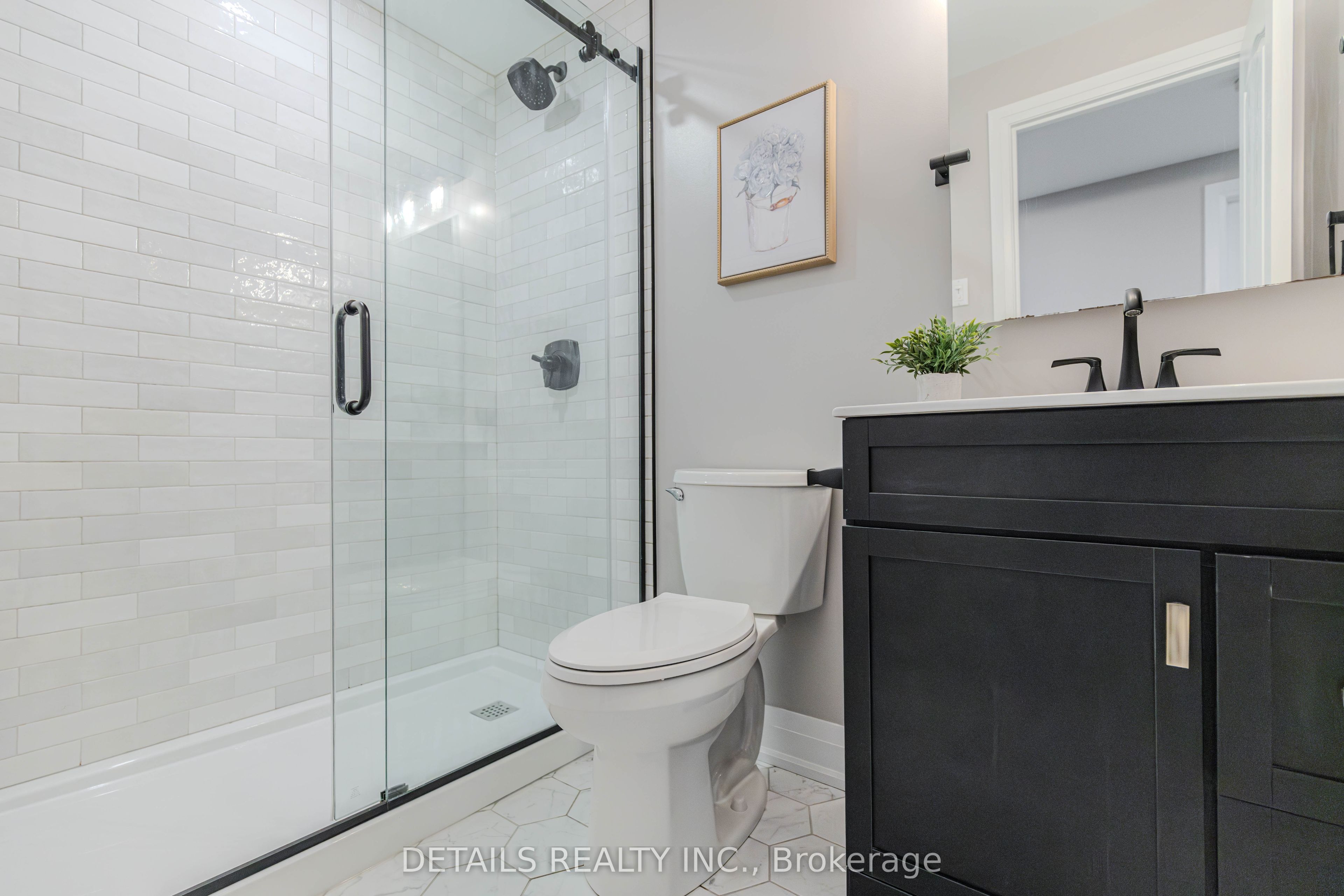 703 Kilmar Crescent Property Photo 42