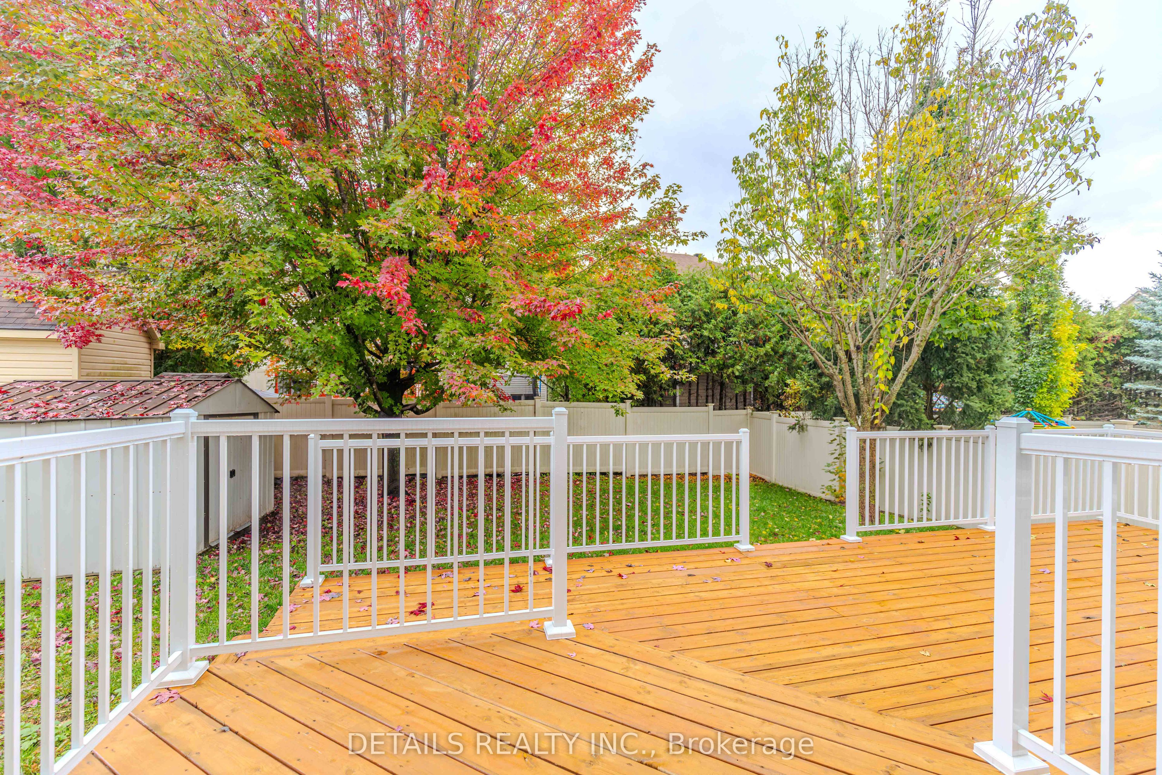 703 Kilmar Crescent Property Photo 43