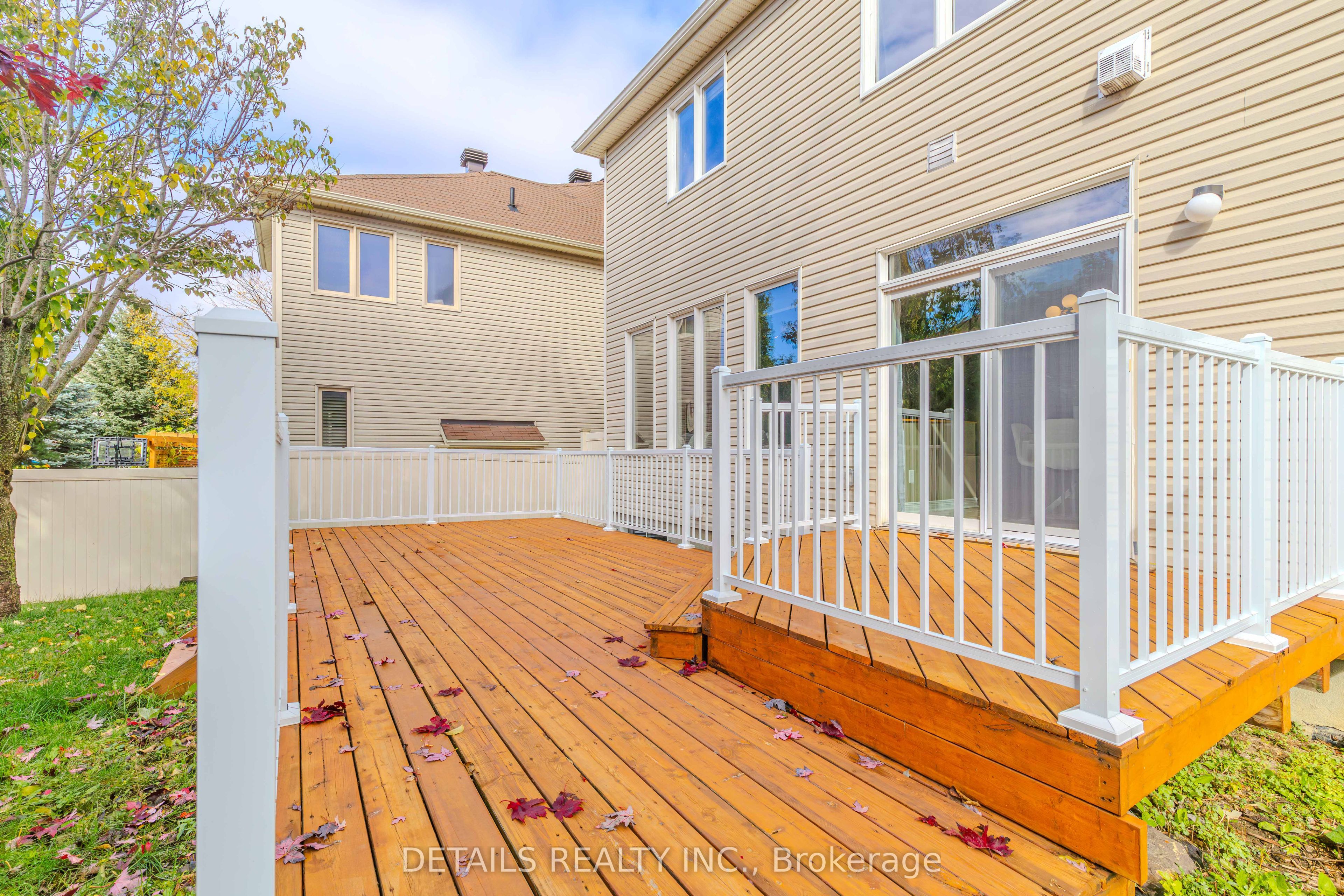 703 Kilmar Crescent Property Photo 45
