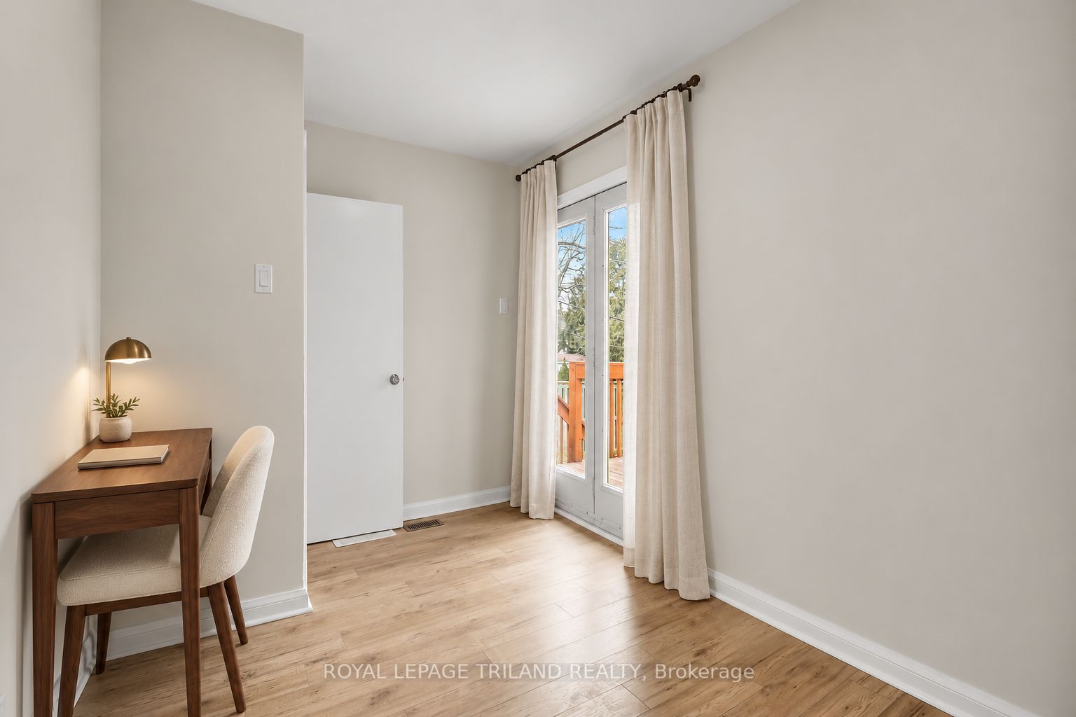 1324 Brydges Street A Property Photo 3