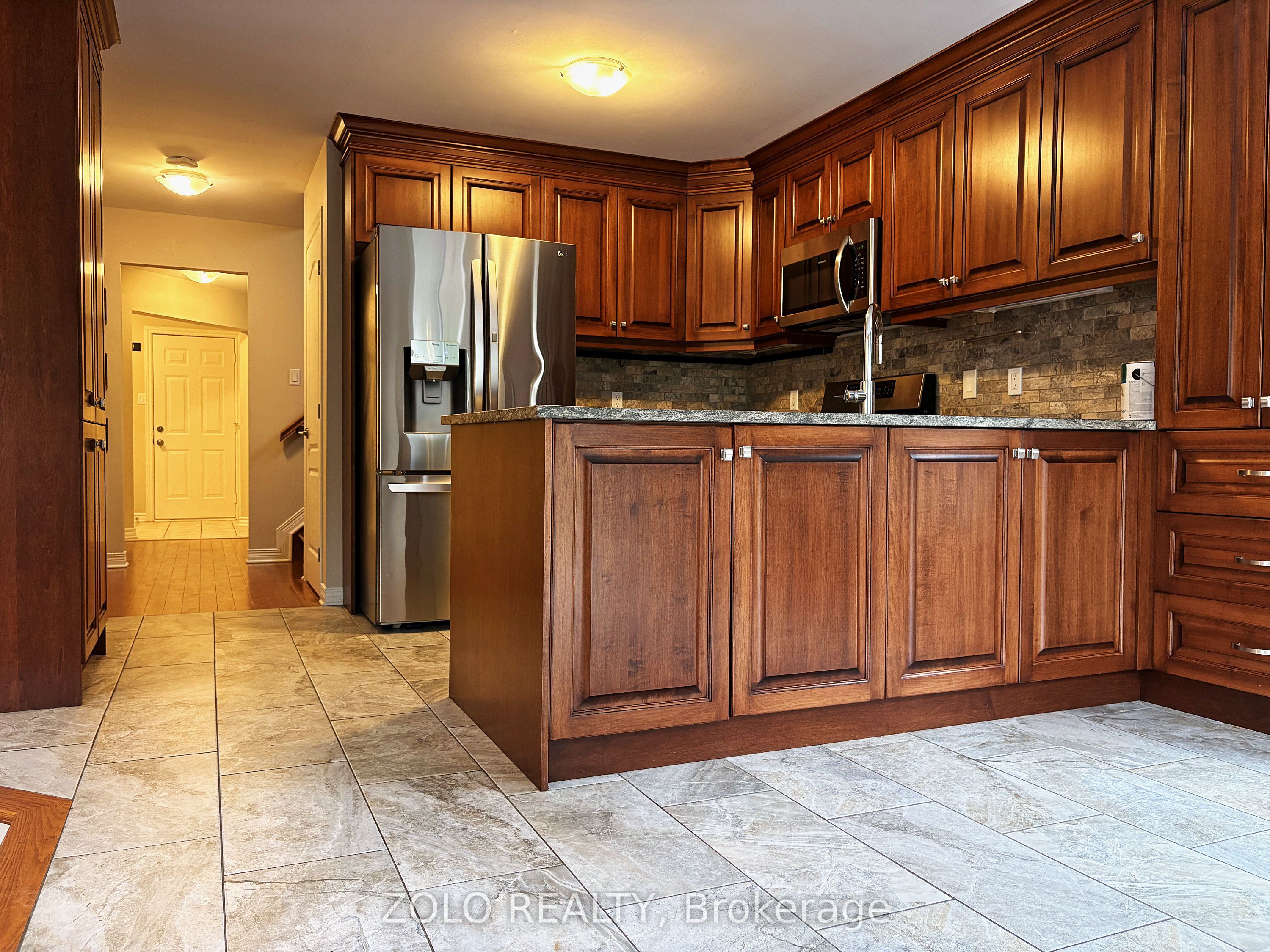 255 Stoneway Drive Property Photo 6