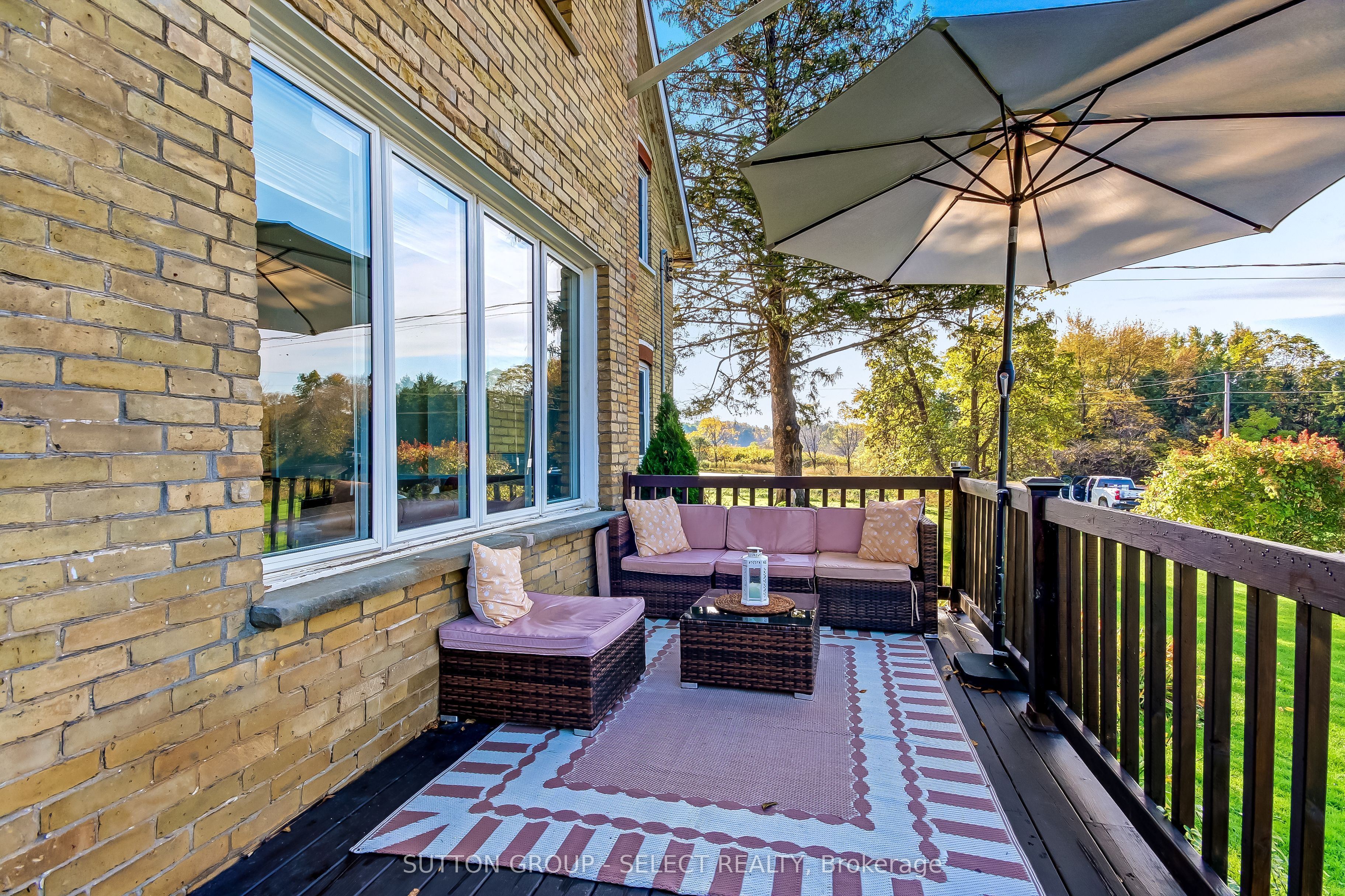 18038 Thorndale Road Property Photo 4