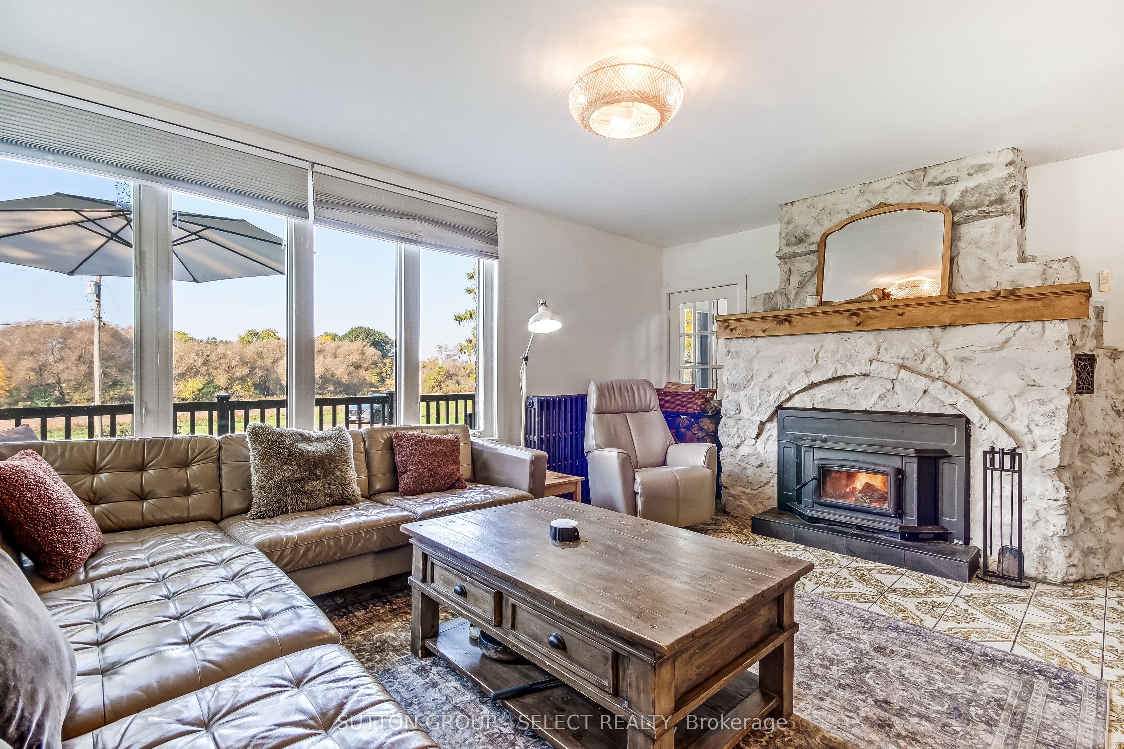 18038 Thorndale Road Property Photo 6